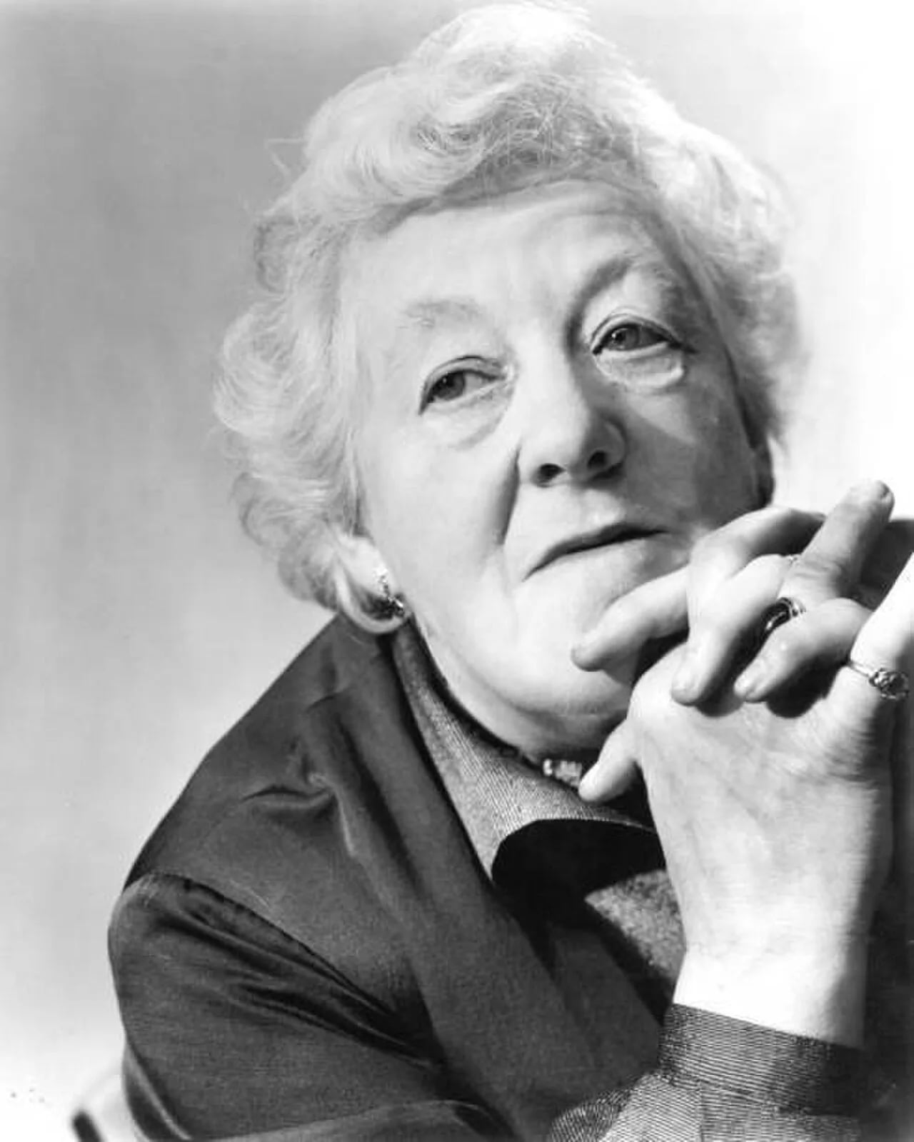 Portrait of Margaret Rutherford (1892–1972) – memorial page