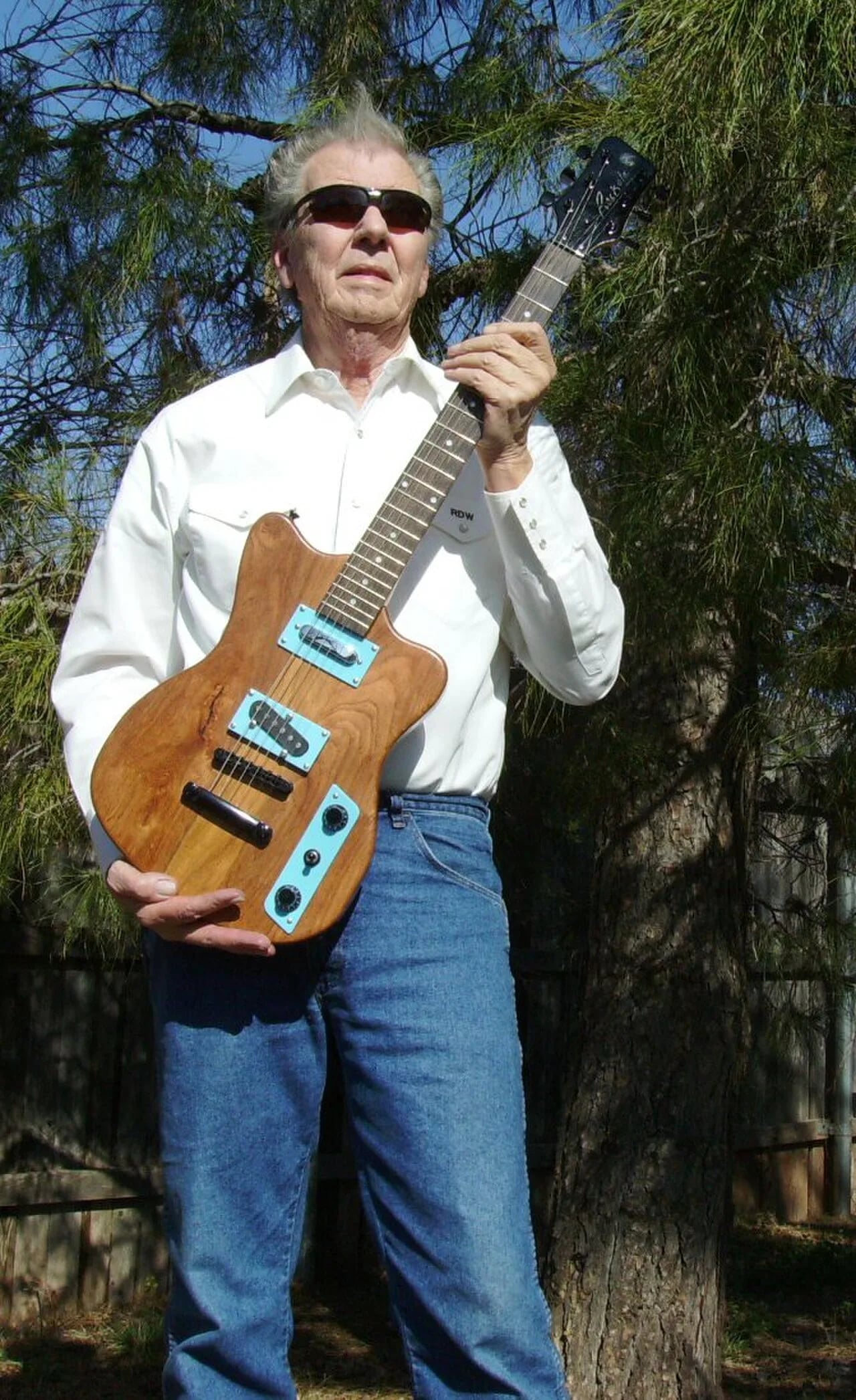 Portrait of Sonny West (1937–2022) – memorial page