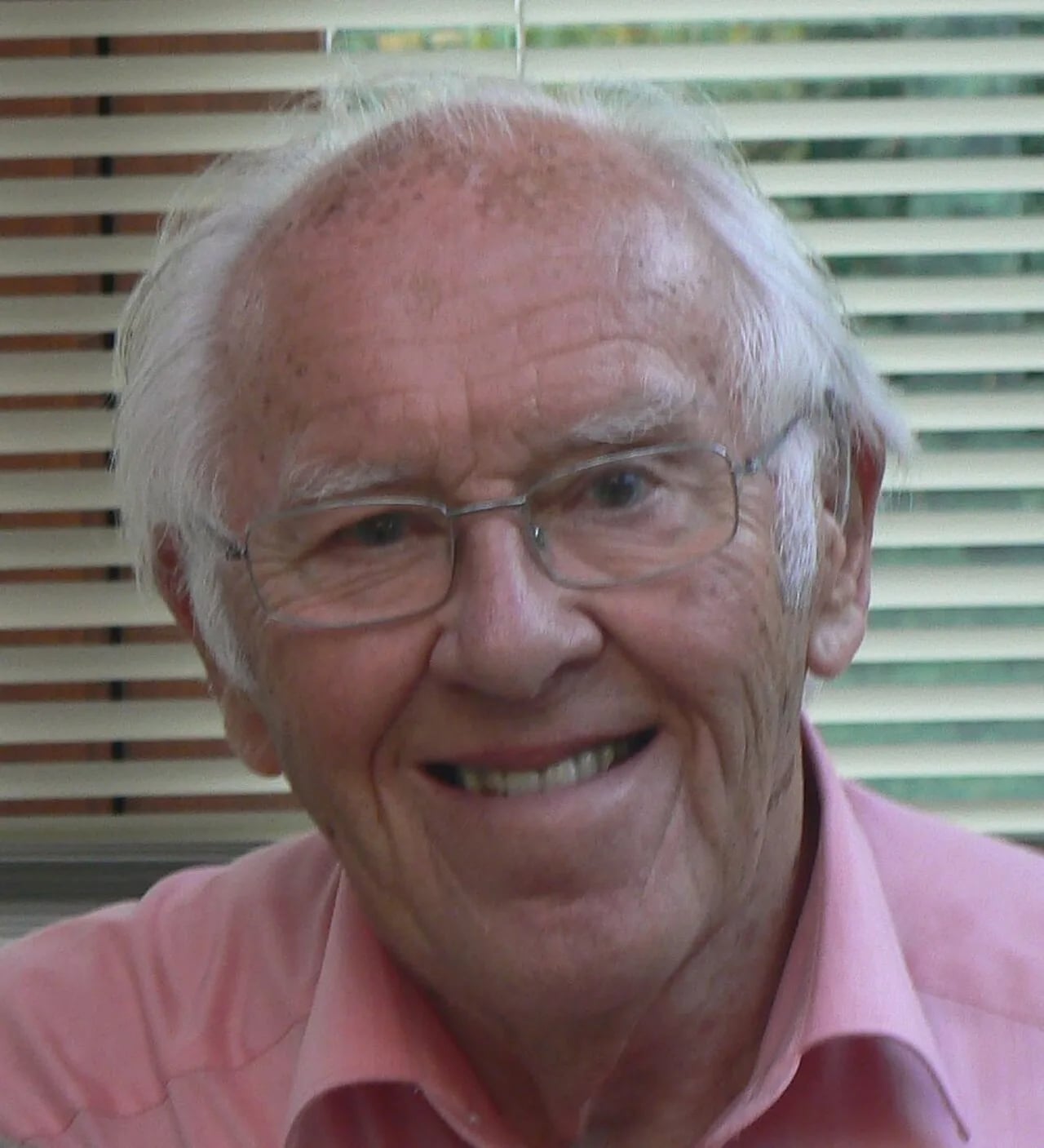 Portrait of Robert Gunnell (1927–2014) – memorial page