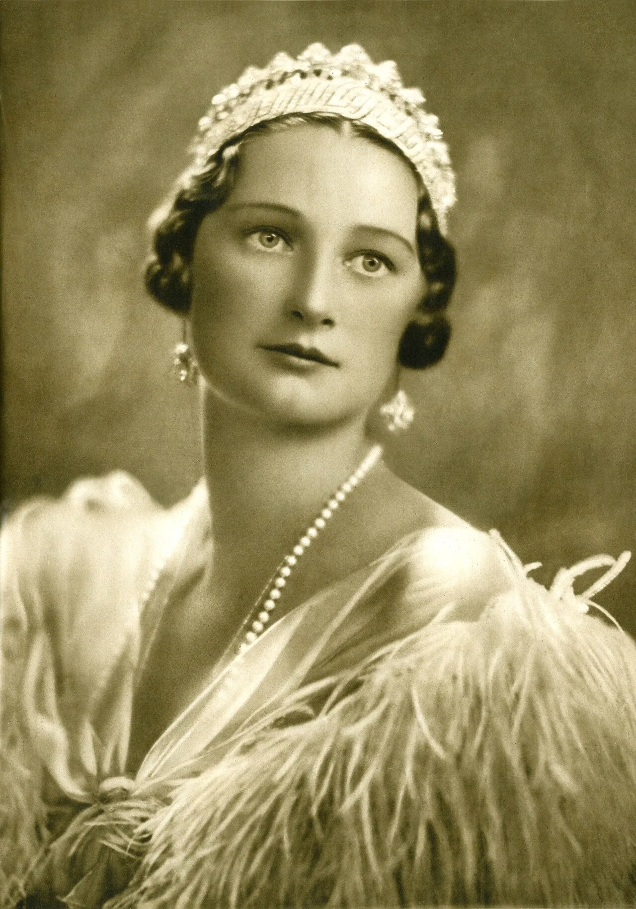 Portrait of Astrid von Schweden (1905–1935) – memorial page