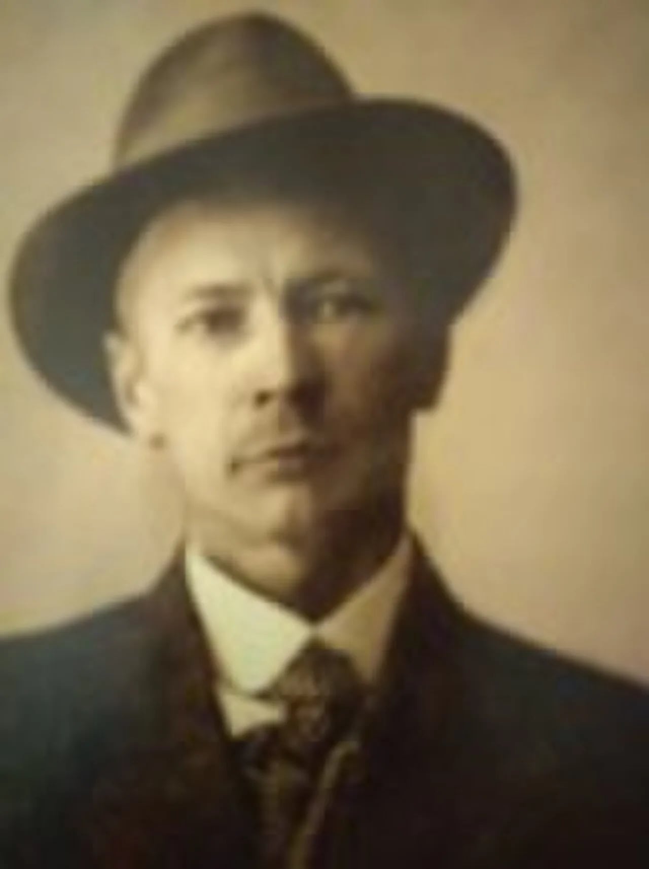 Portrait of Alfred Ruotsalainen (1884–1957) – memorial page