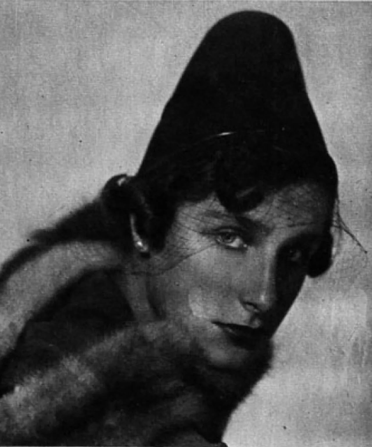 Portrait of Julita Astaburuaga (1919–2016) – memorial page