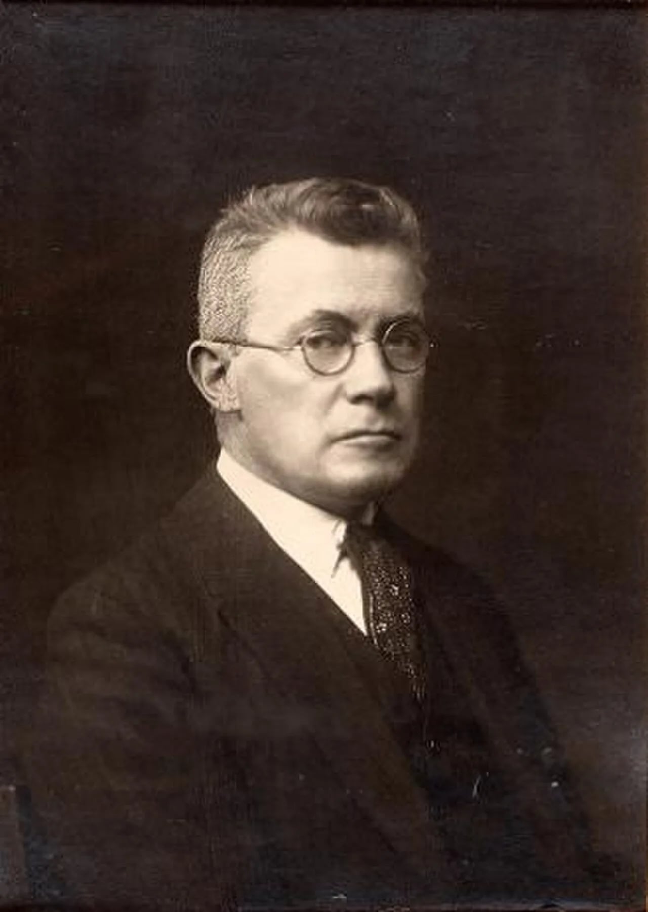 Portrait of Durk van Blom (1877–1938) – memorial page
