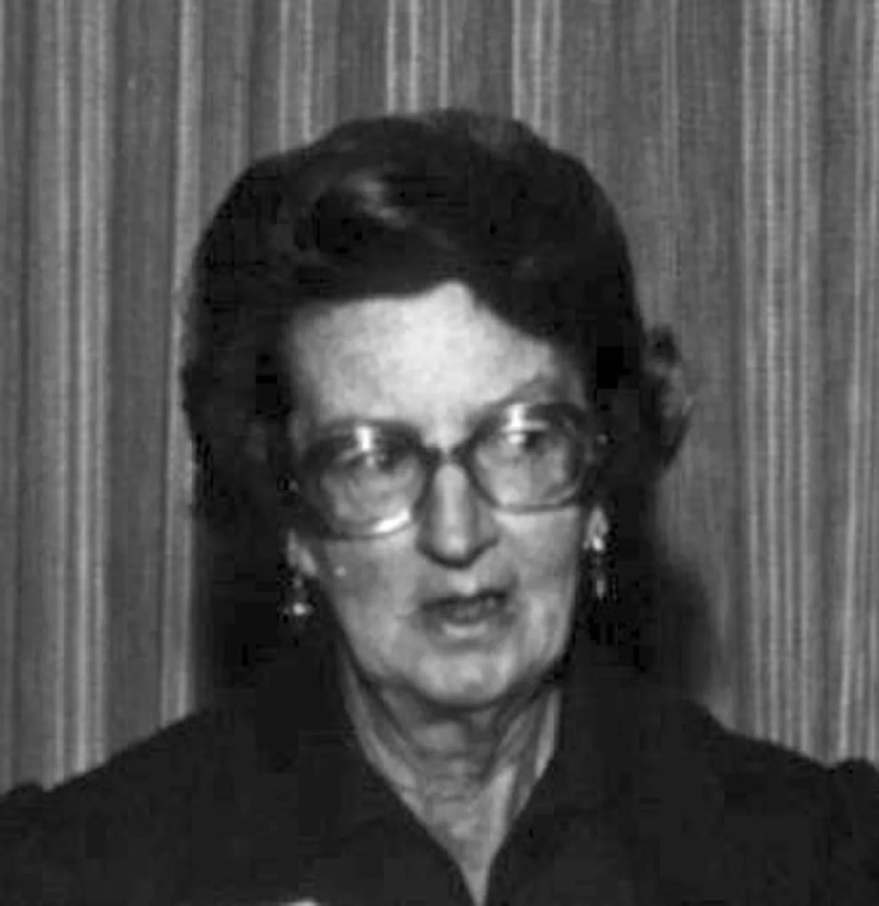 Portrait of Mary Leakey (1913–1996) – memorial page