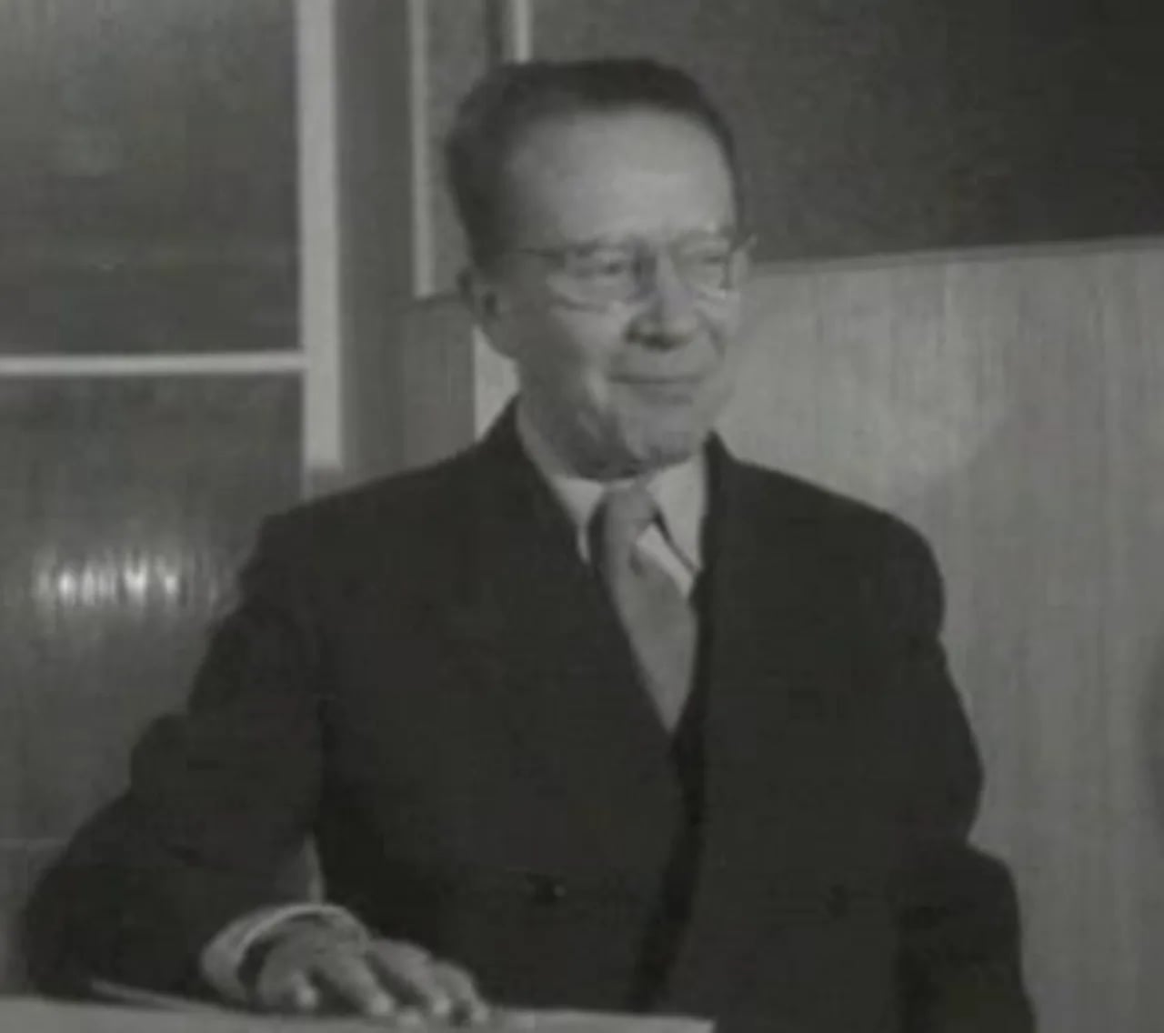 Portrait of Theo Rutten (1899–1980) – memorial page