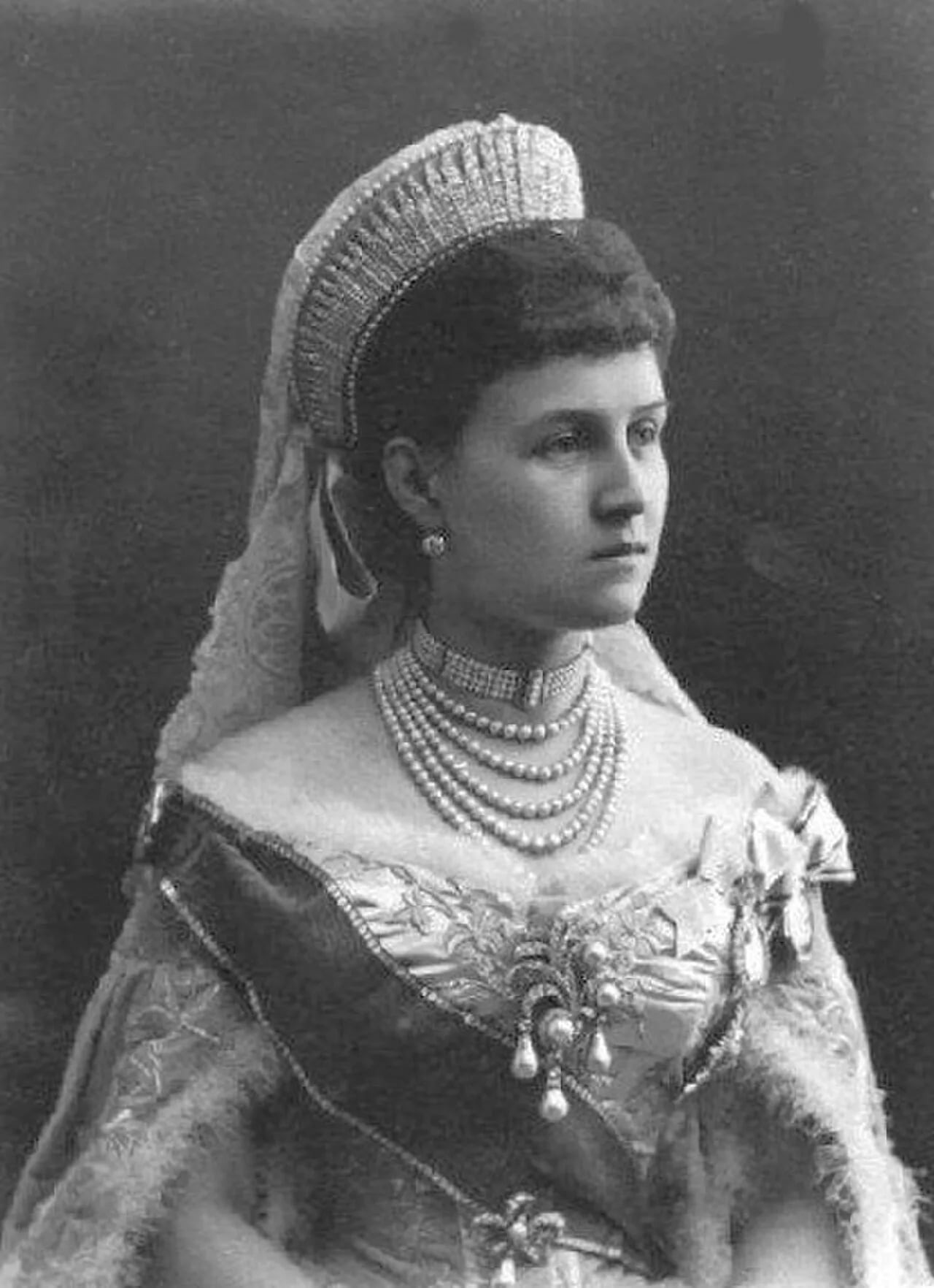 Portrait of Alexandra von Griechenland und Dänemark (1870–1891) – memorial page