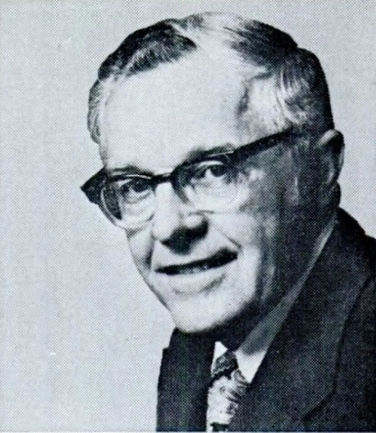 Portrait of Stanford Parris (1929–2010) – memorial page