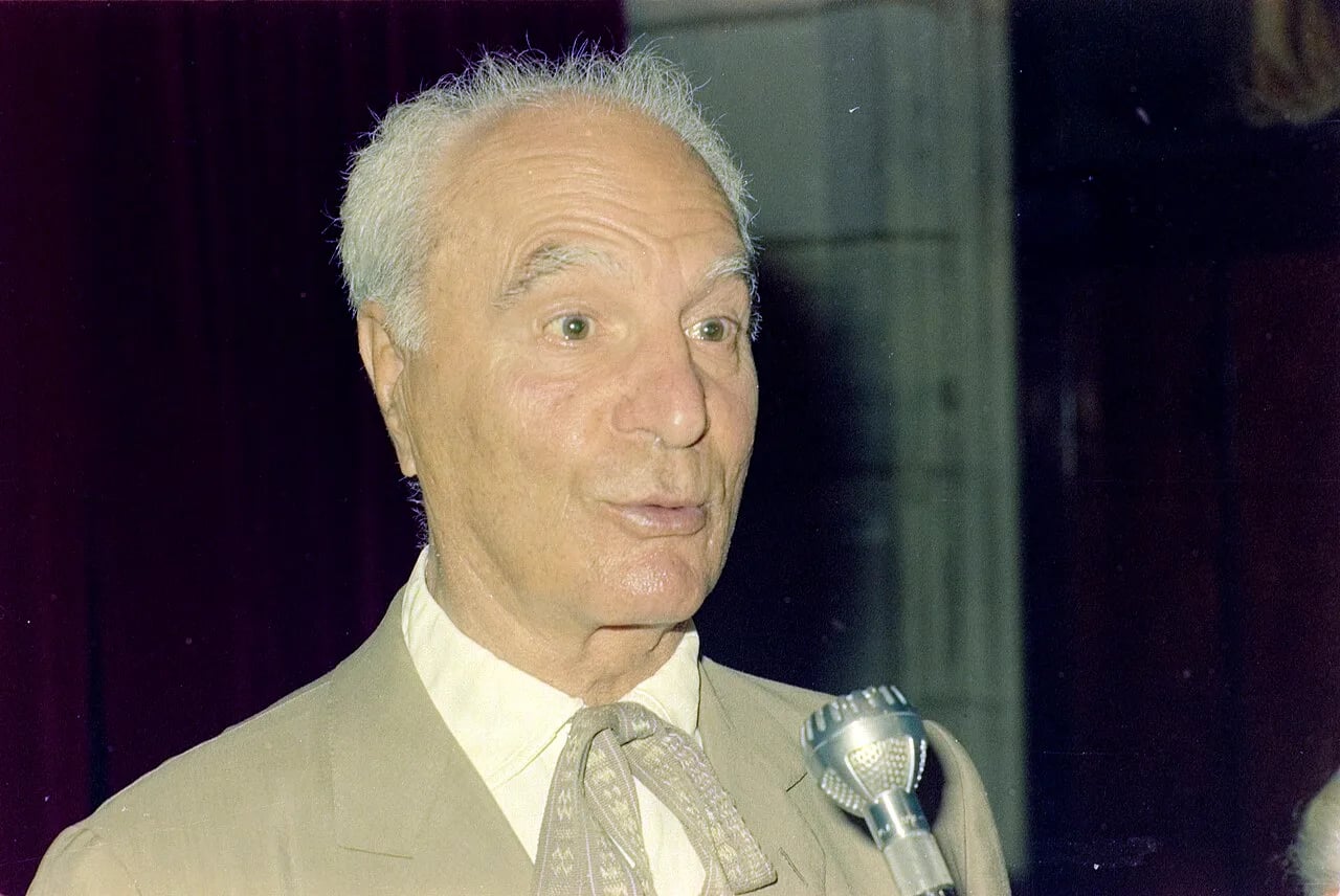 Porträt von Apel·les Fenosa (1899–1988) – Gedenkseite