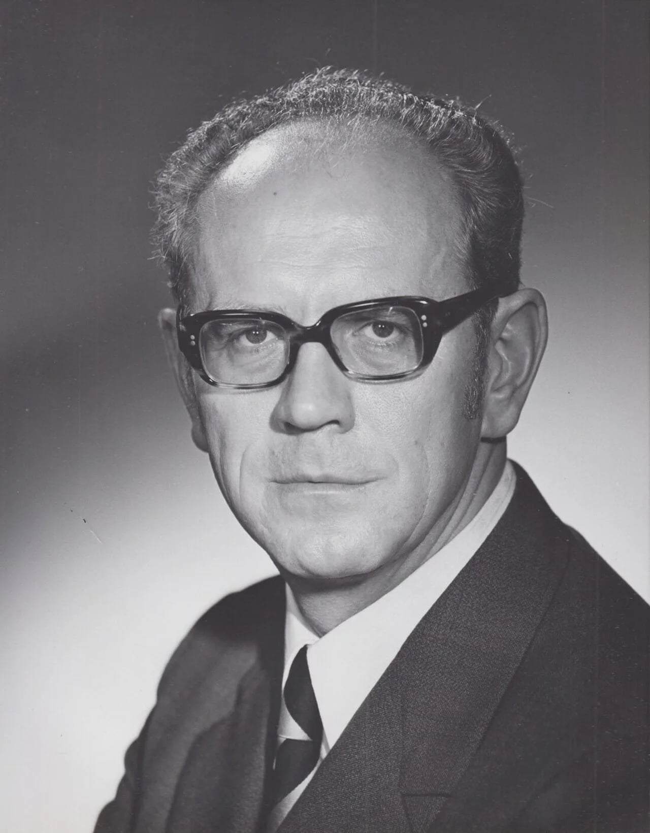 Portrait of Stanisław Trepczyński (1924–2002) – memorial page
