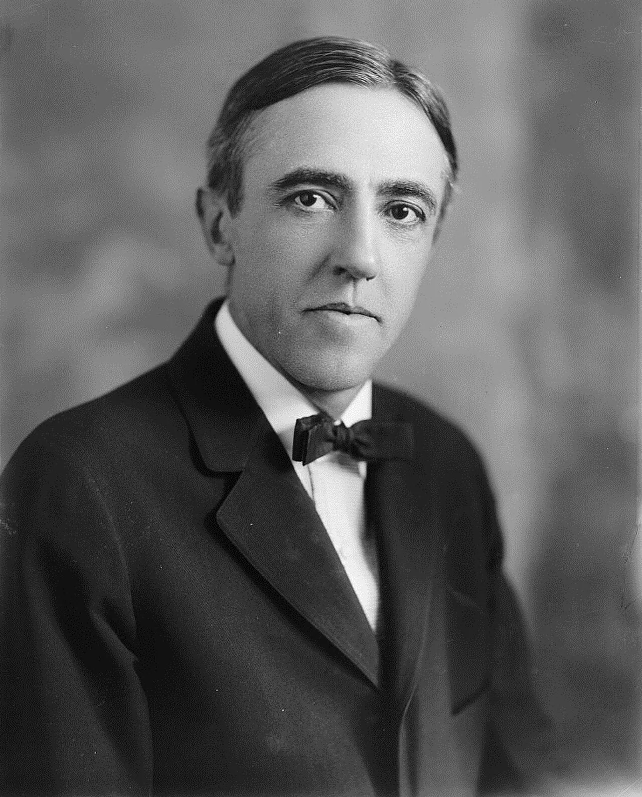 Porträt von Stanley E. Bowdle (1868–1919) – Gedenkseite