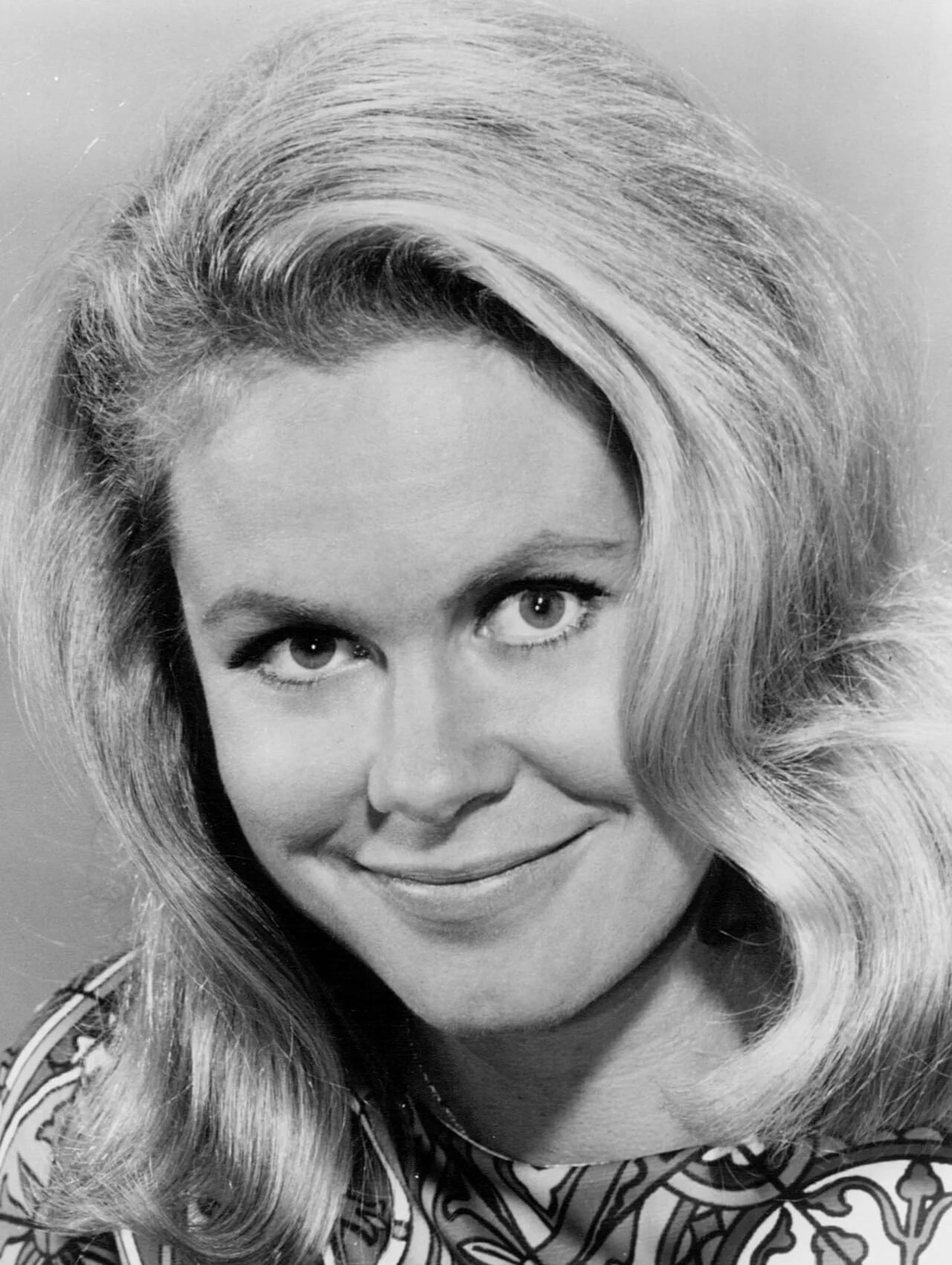 Portrait of Elizabeth Montgomery (1933–1995) – memorial page