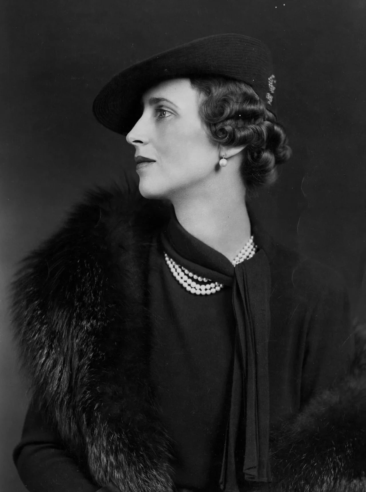 Porträt von Olga von Griechenland (1903–1997) – Gedenkseite