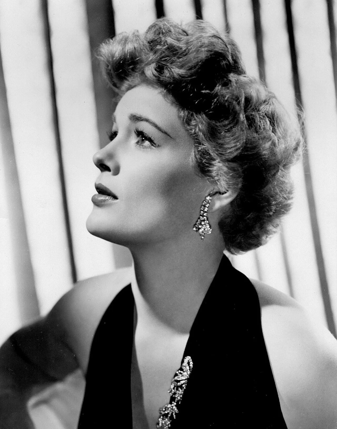 Portrait of Jean Hagen (1923–1977) – memorial page