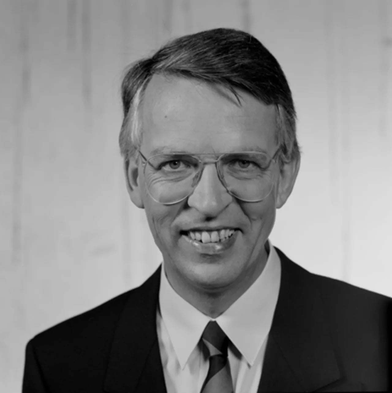 Porträt von John Bernard (1937–2024) – Gedenkseite