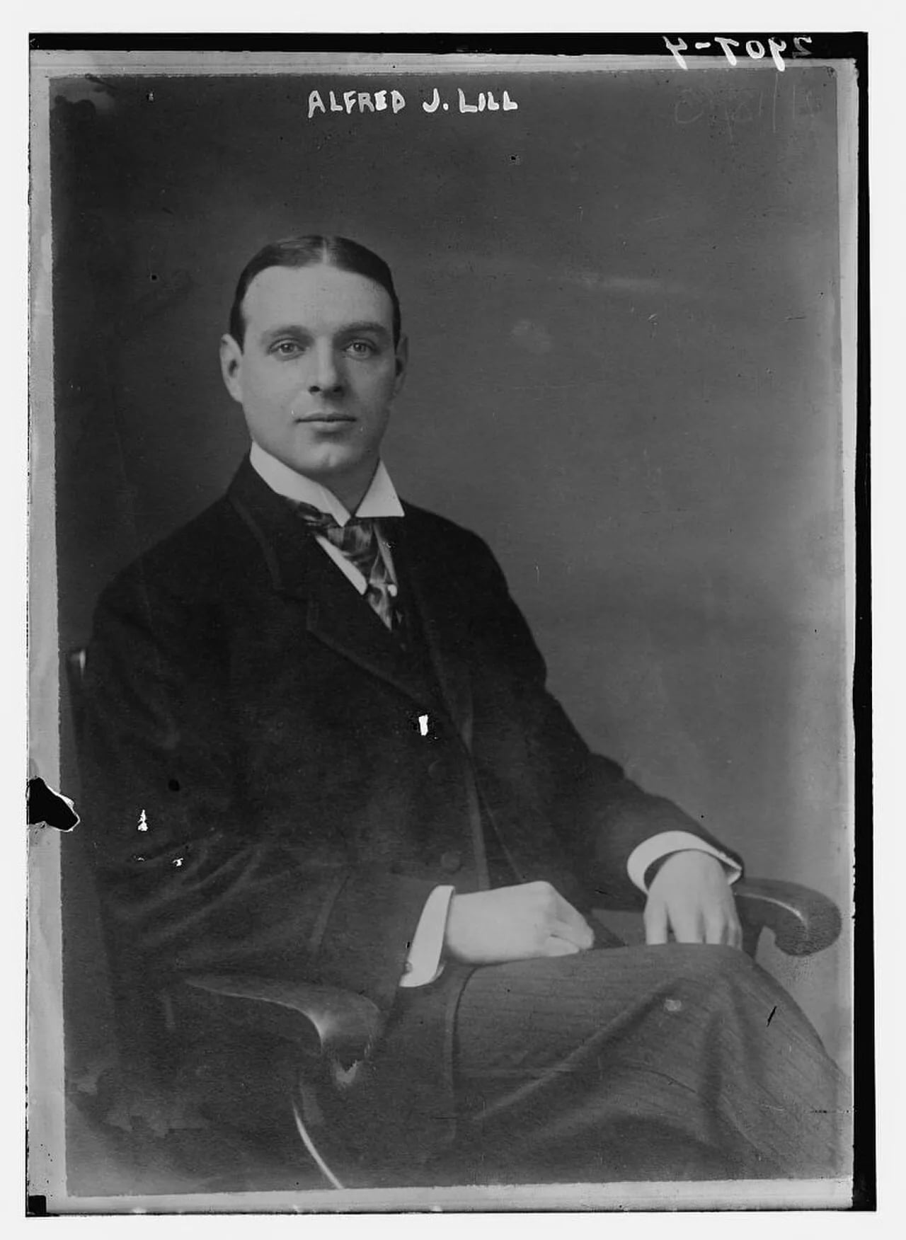 Portrait of Alfred John Lill, Jr. (1880–1956) – memorial page