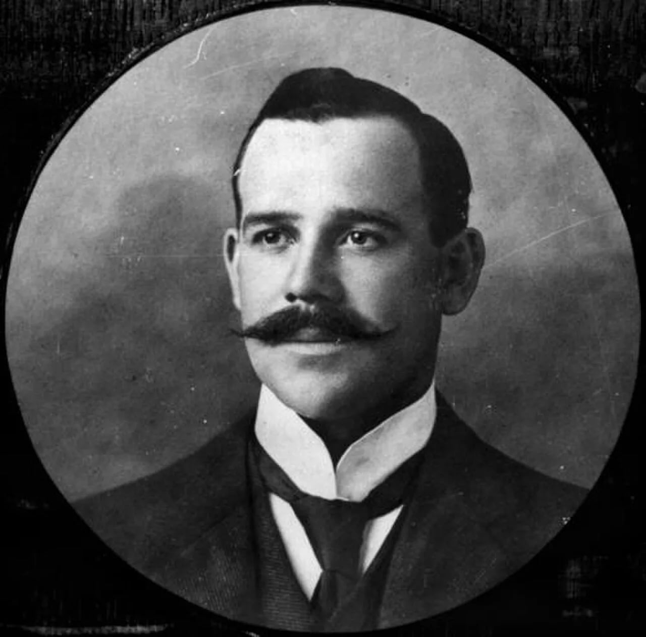 Portrait of Vernon Redwood (1873–1954) – memorial page