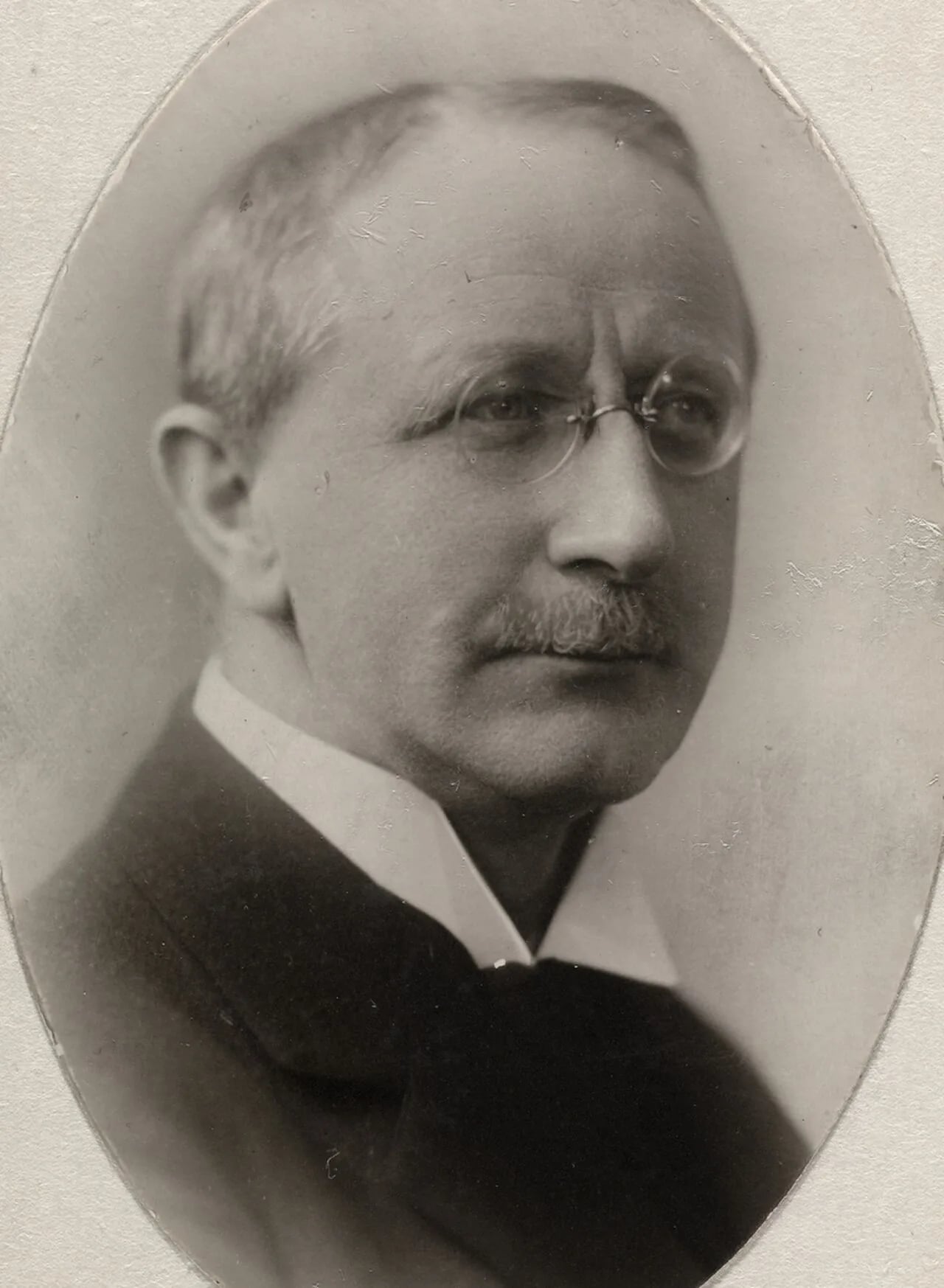 Portrait of Peder Adolf Holm (1871–1956) – memorial page