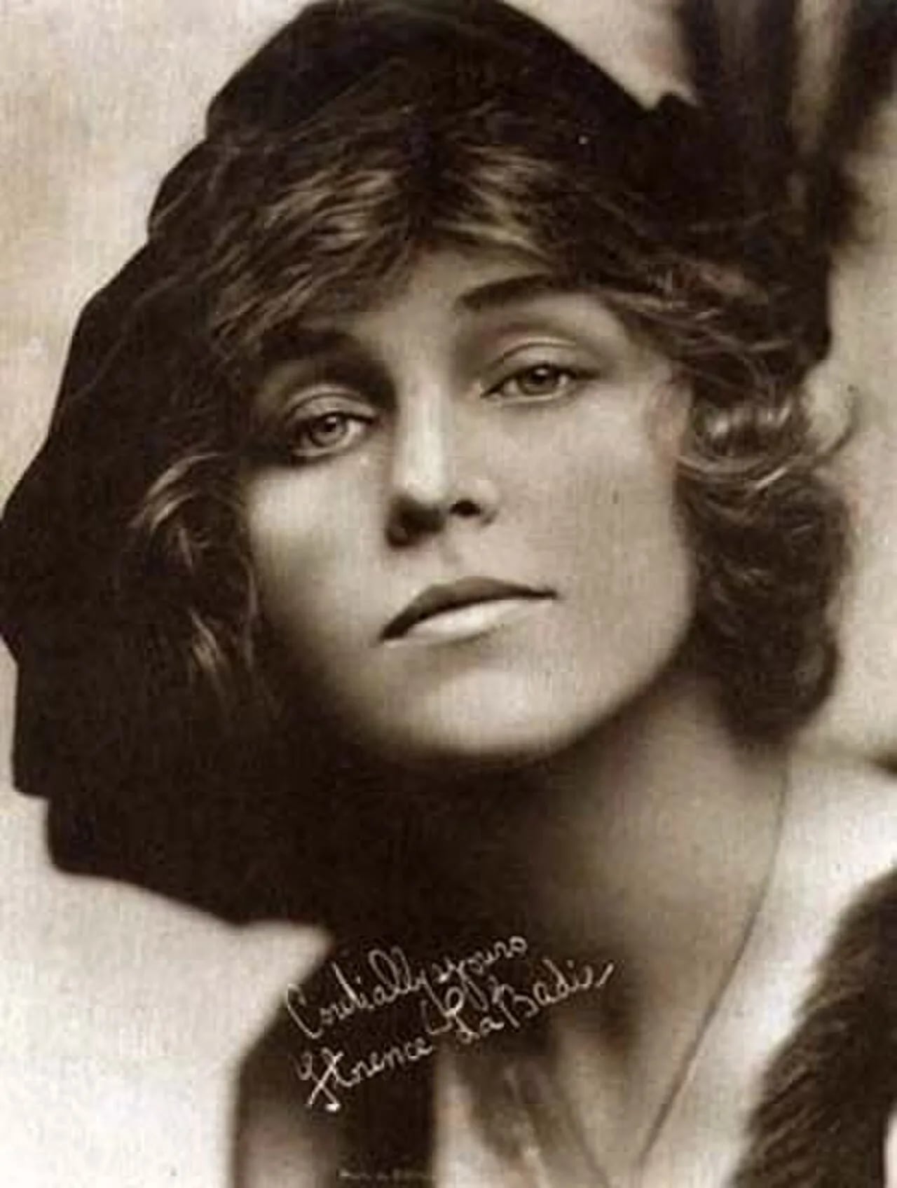 Porträt von Florence La Badie (1888–1917) – Gedenkseite