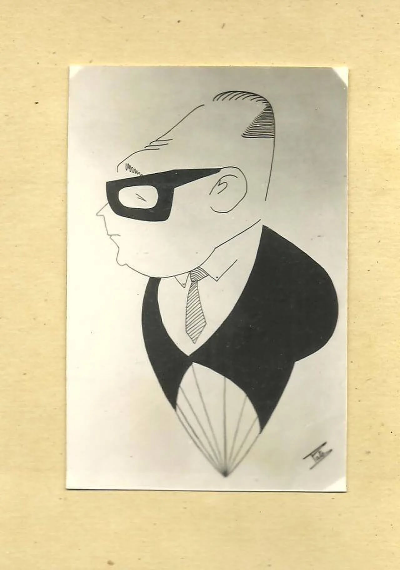 Portrait of Roberto Molina y Morales (1915–1983) – memorial page