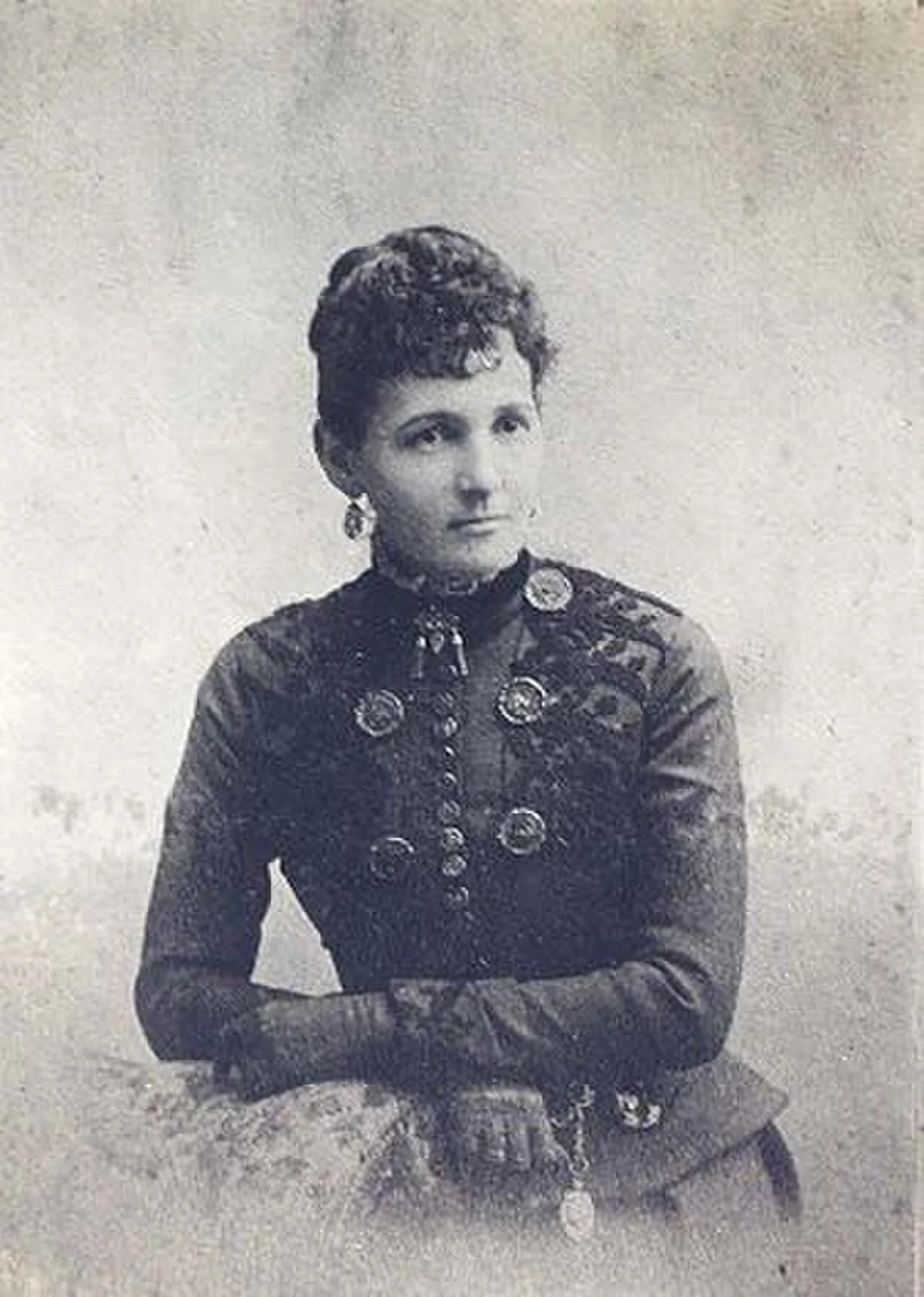 Portrait of Ellen Lawson Dabbs (1853–1908) – memorial page