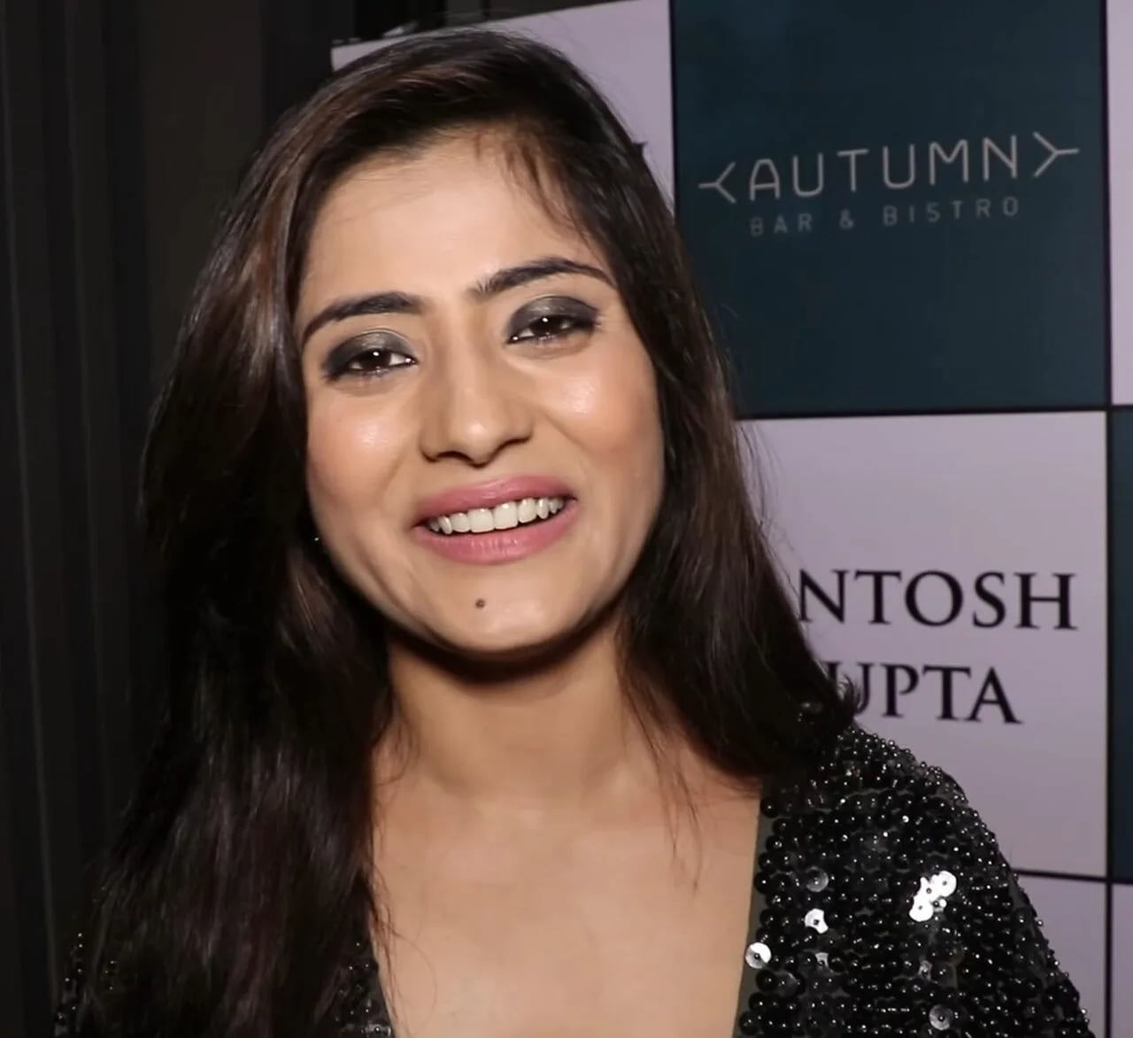 Porträt von Vaishali Takkar (1992–2022) – Gedenkseite
