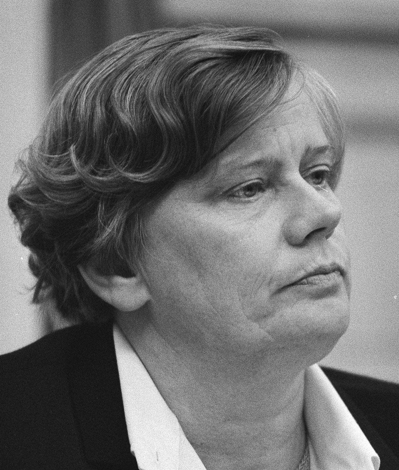 Portrait of Ien Dales (1931–1994) – memorial page