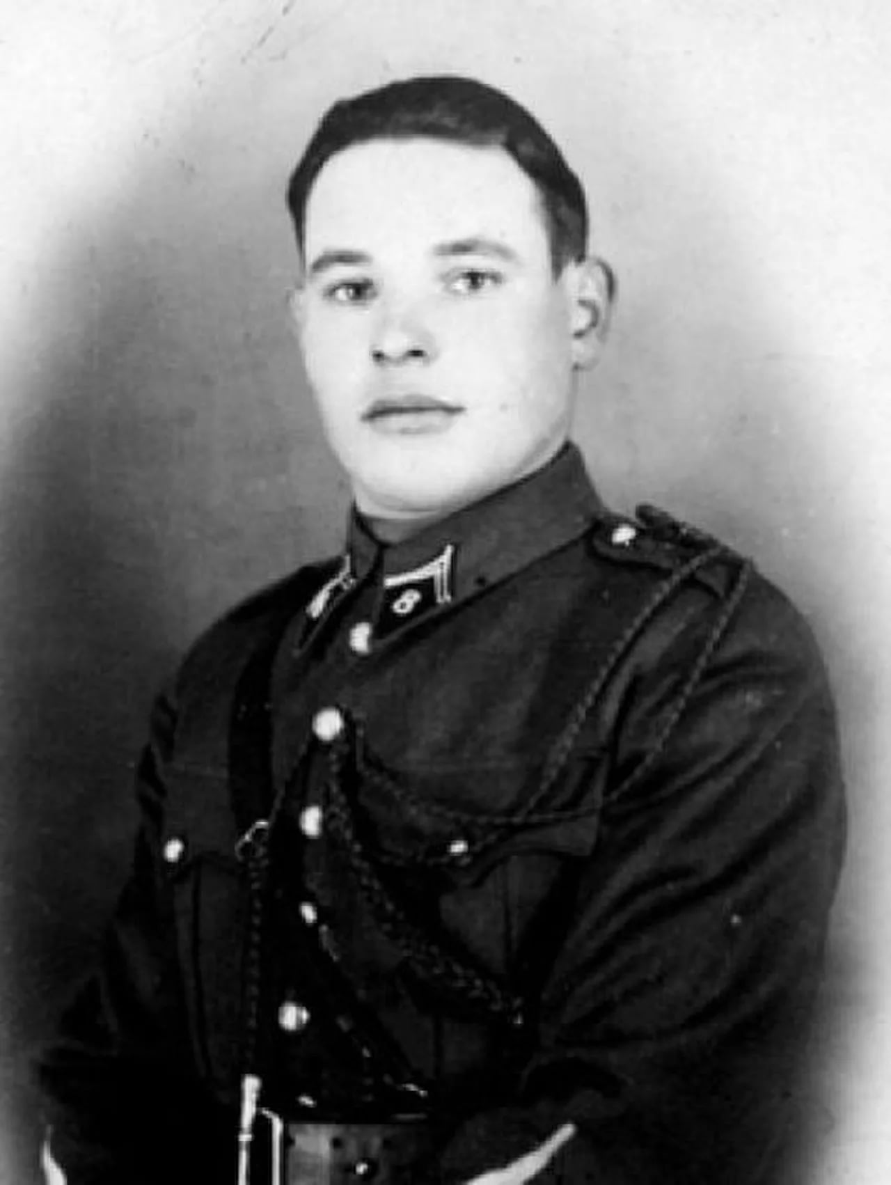 Portrait of Yves Guellec (1913–1944) – memorial page