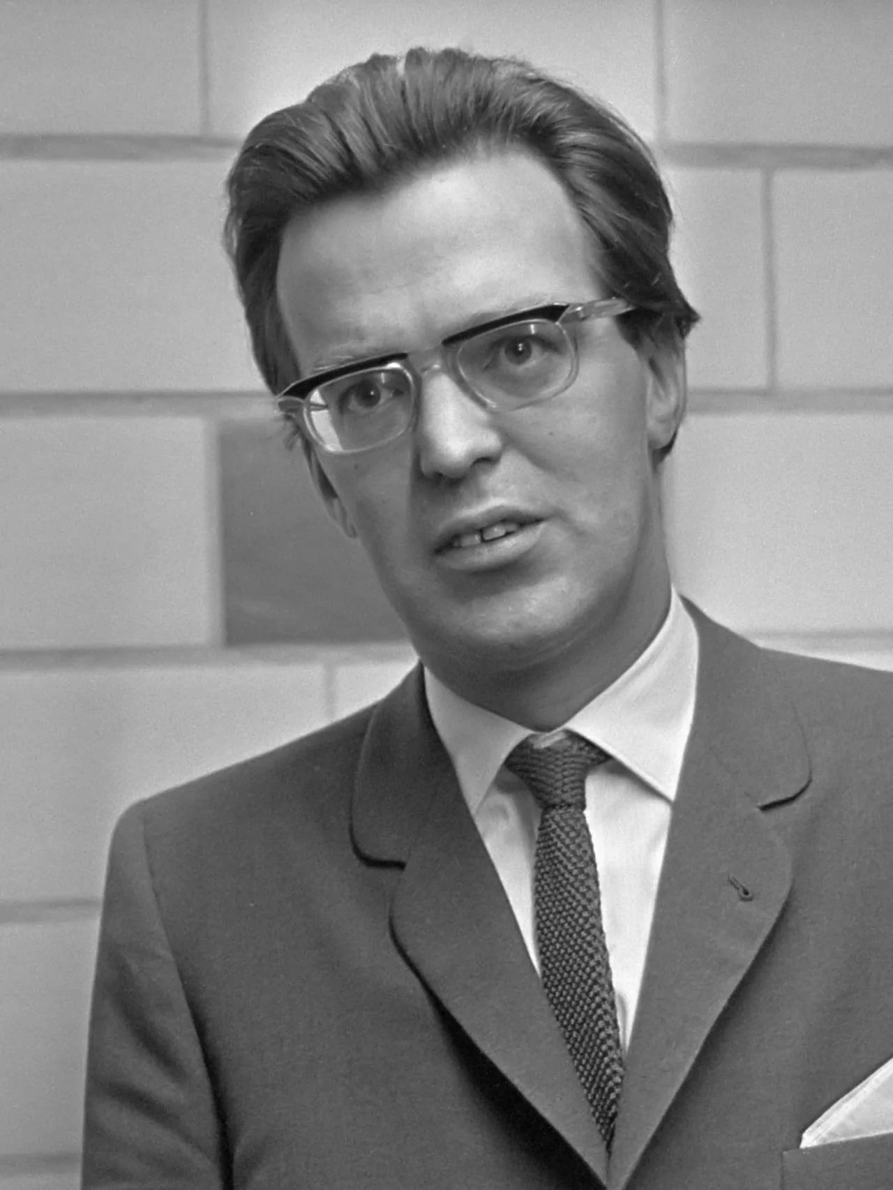 Porträt von Ernst van Altena (1933–1999) – Gedenkseite