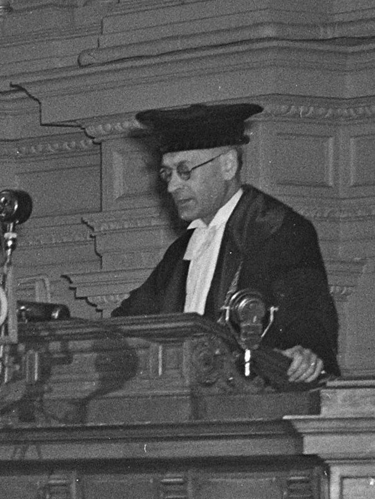 Portrait of Jan Romein (1893–1962) – memorial page