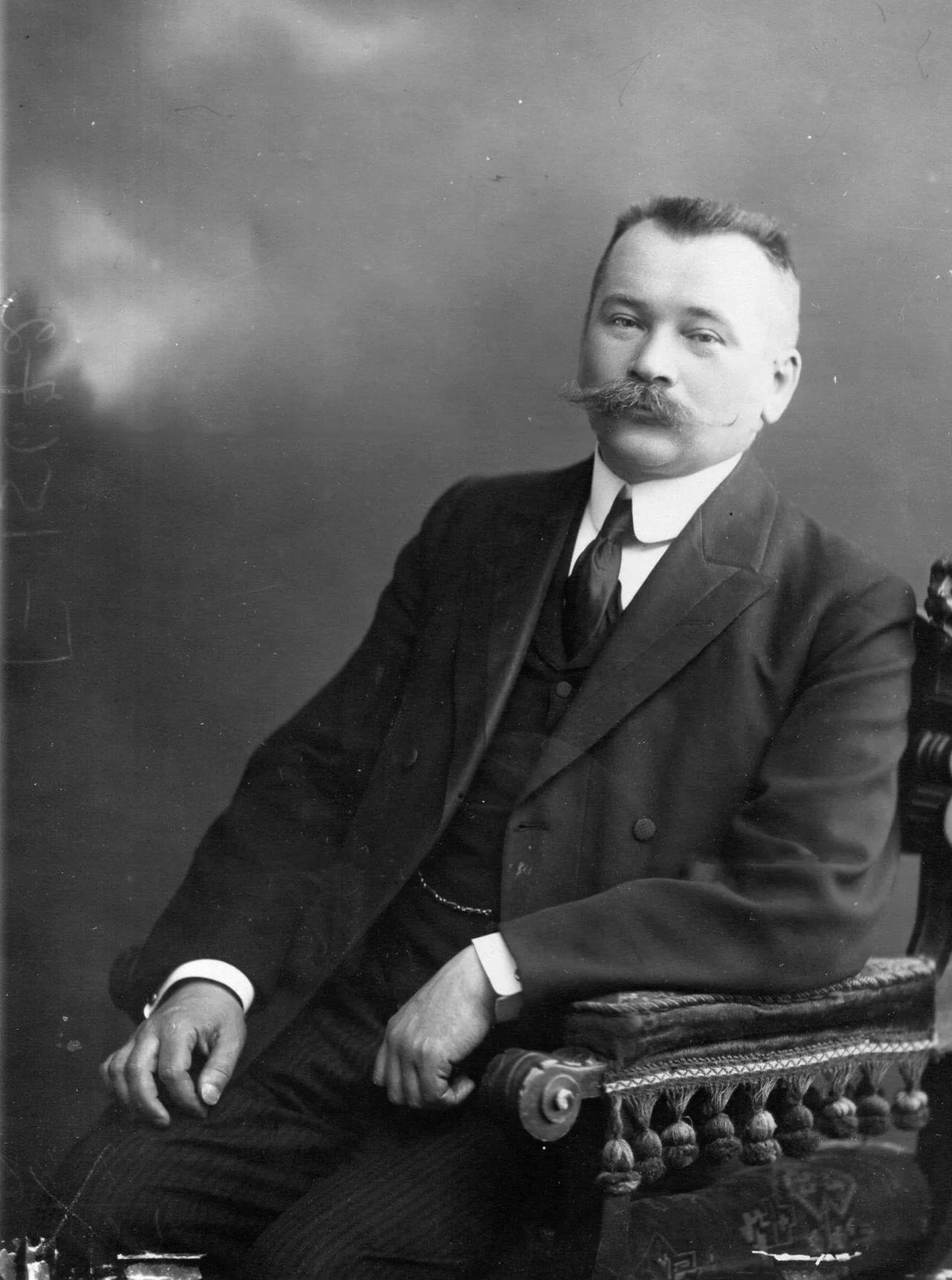 Portrait of Alexander Alexandrovich Vasiliev (1867–1953) – memorial page