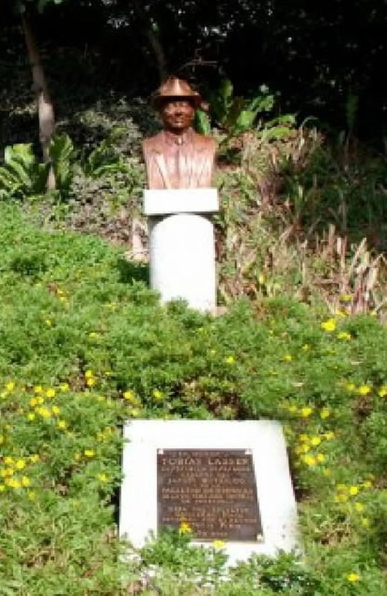 Portrait of Tobías Lasser (1911–2006) – memorial page