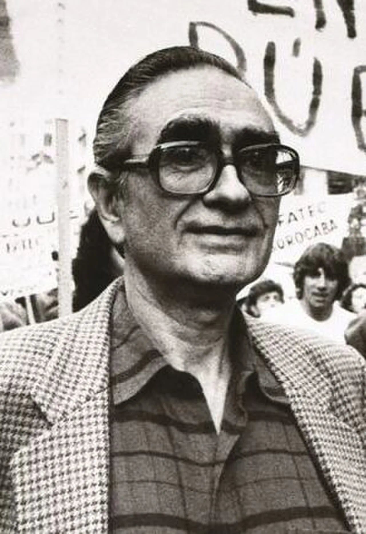 Portrait of Florestan Fernandes (1920–1995) – memorial page