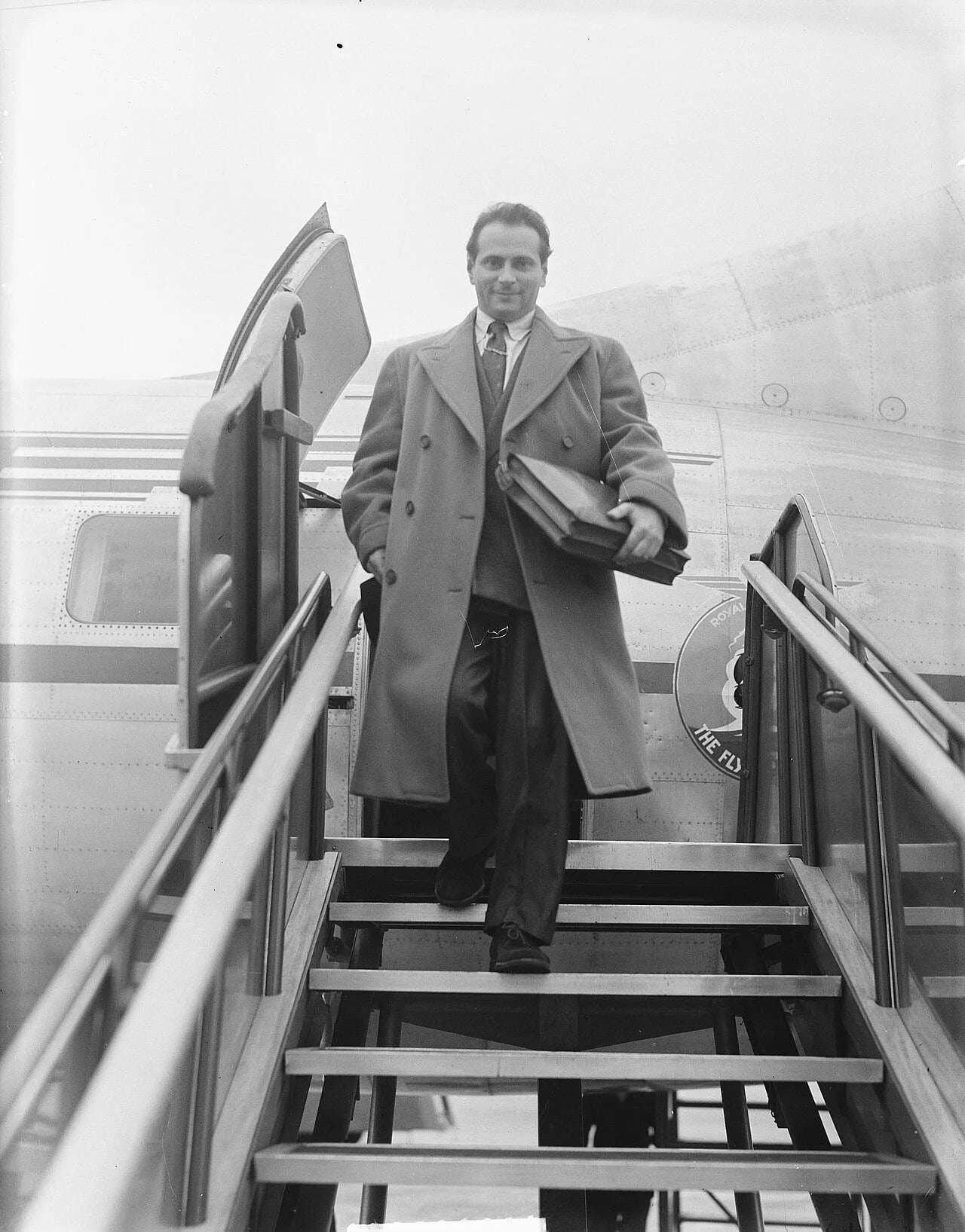 Portrait of Walter Susskind (1913–1980) – memorial page