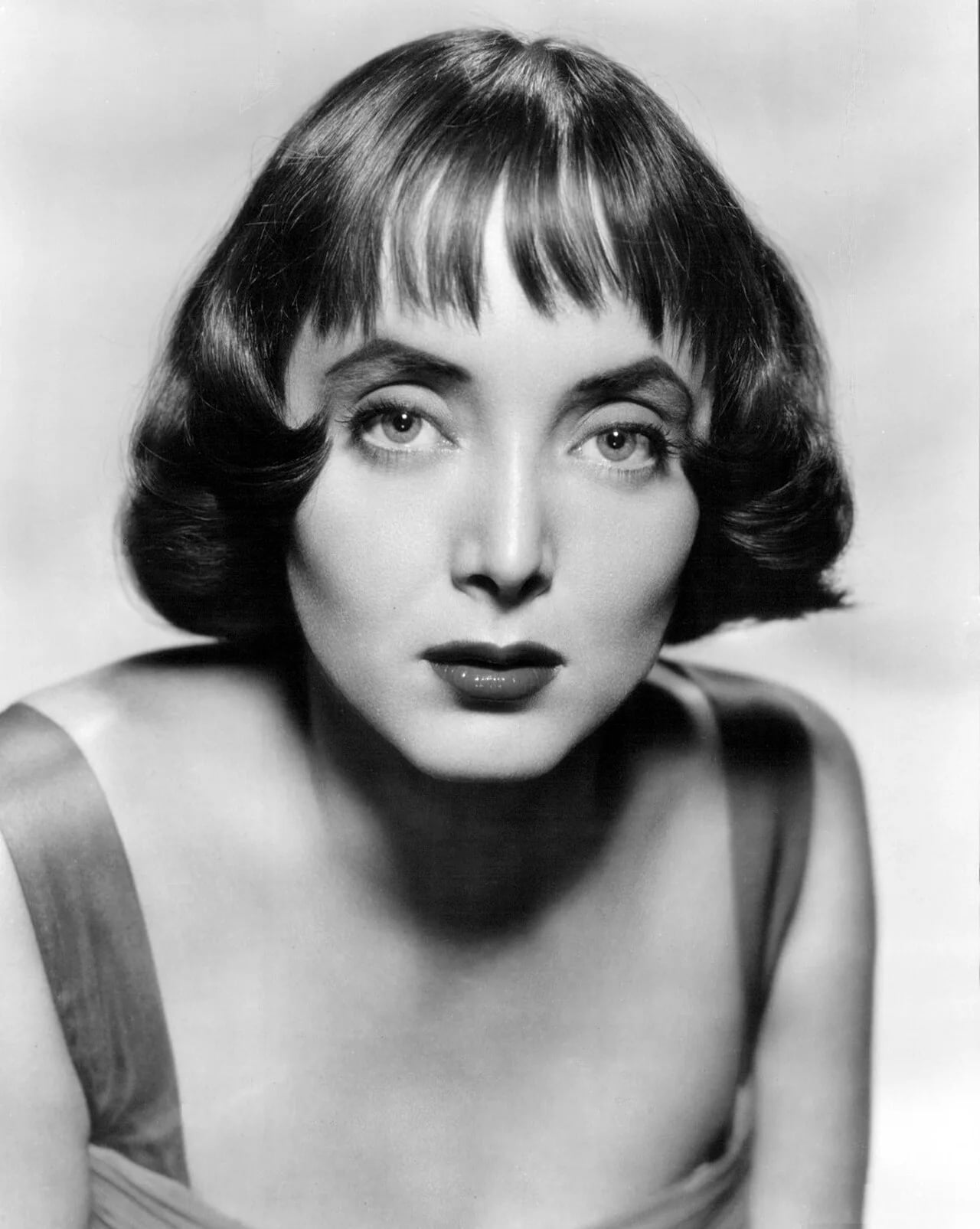 Porträt von Carolyn Jones (1930–1983) – Gedenkseite
