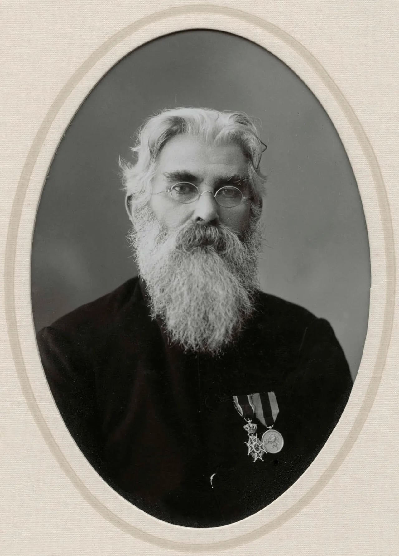 Portrait of Pa van der Steur (1865–1945) – memorial page