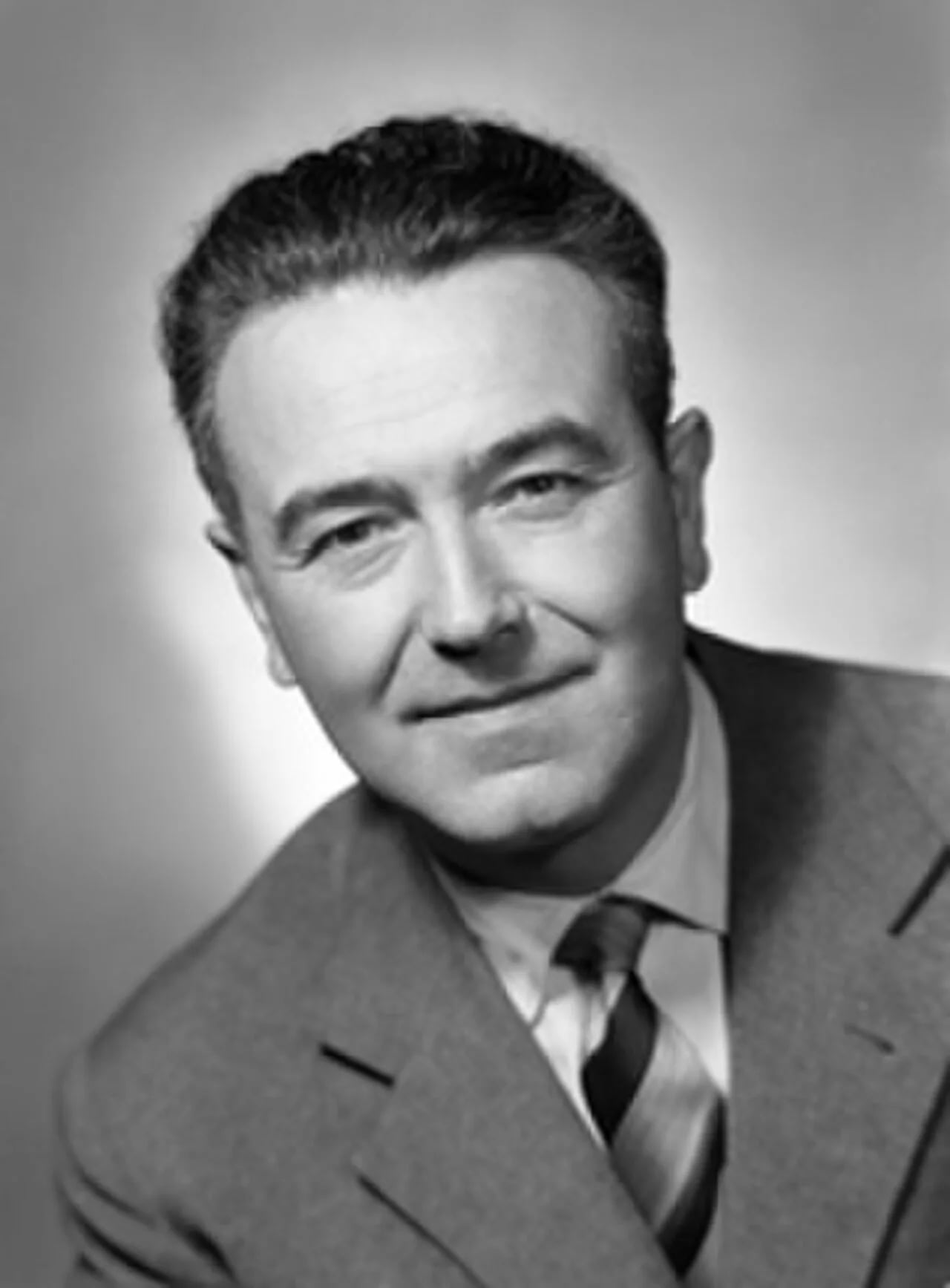 Portrait of Giorgio Oliva (1908–2001) – memorial page