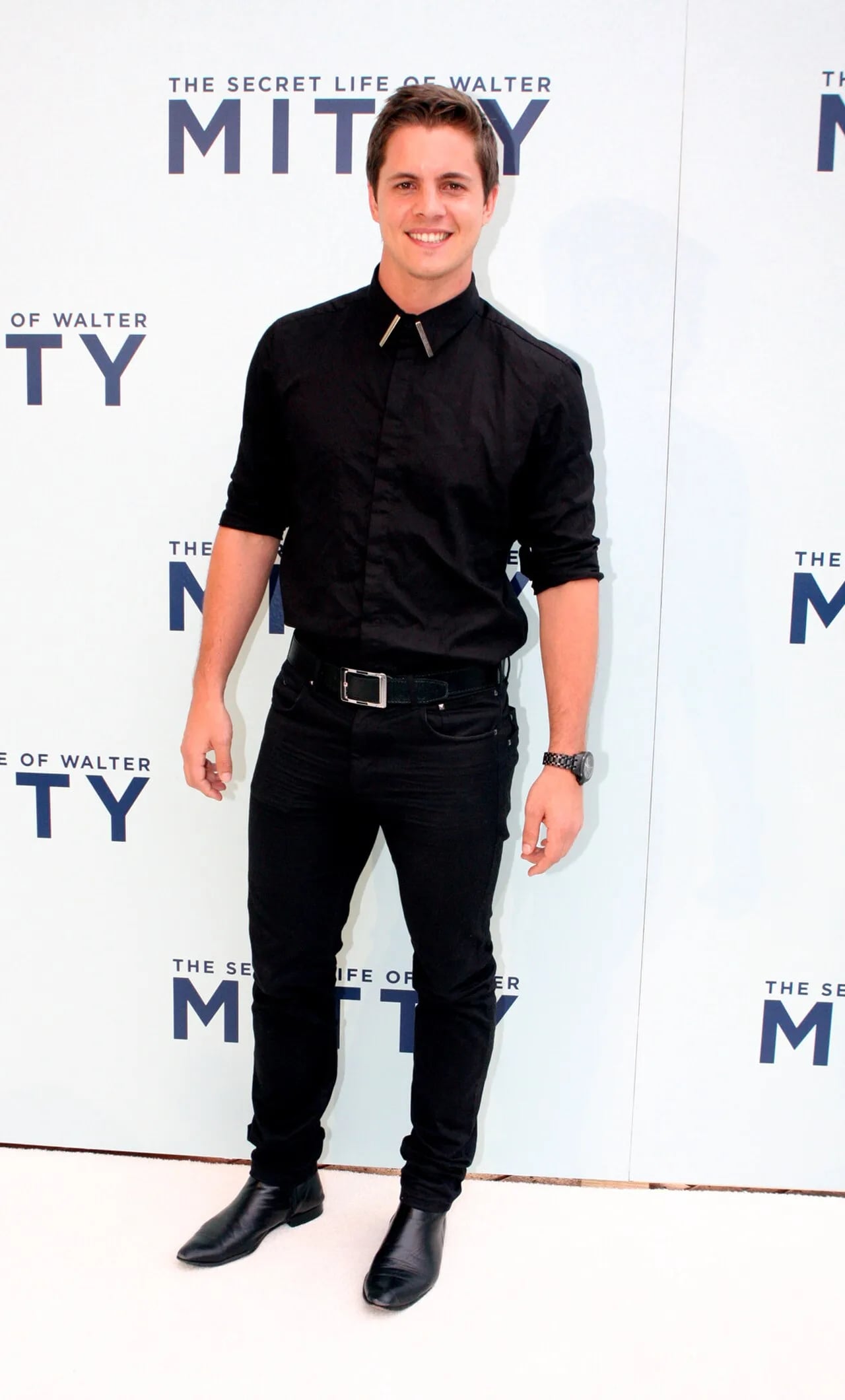 Porträt von Johnny Ruffo (1988–2023) – Gedenkseite