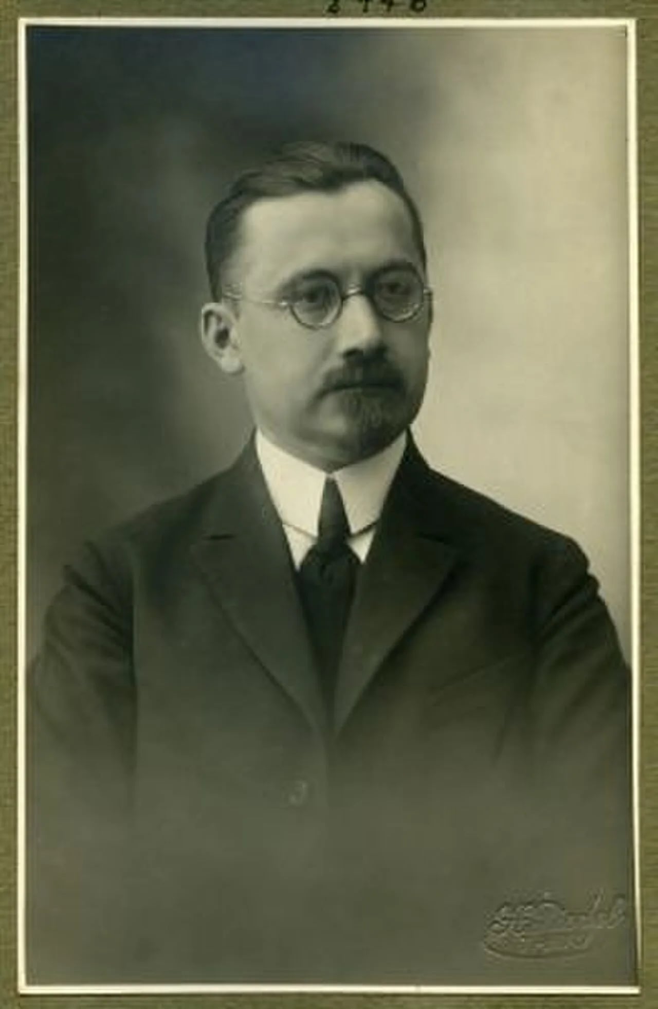 Portrait of Albert Valdes (1884–1971) – memorial page