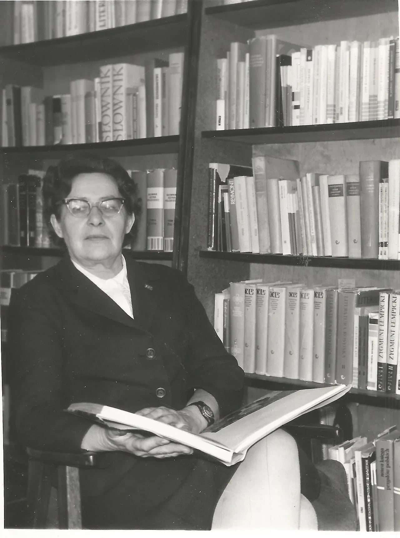 Porträt von Jadwiga Towarnicka (1919–1986) – Gedenkseite