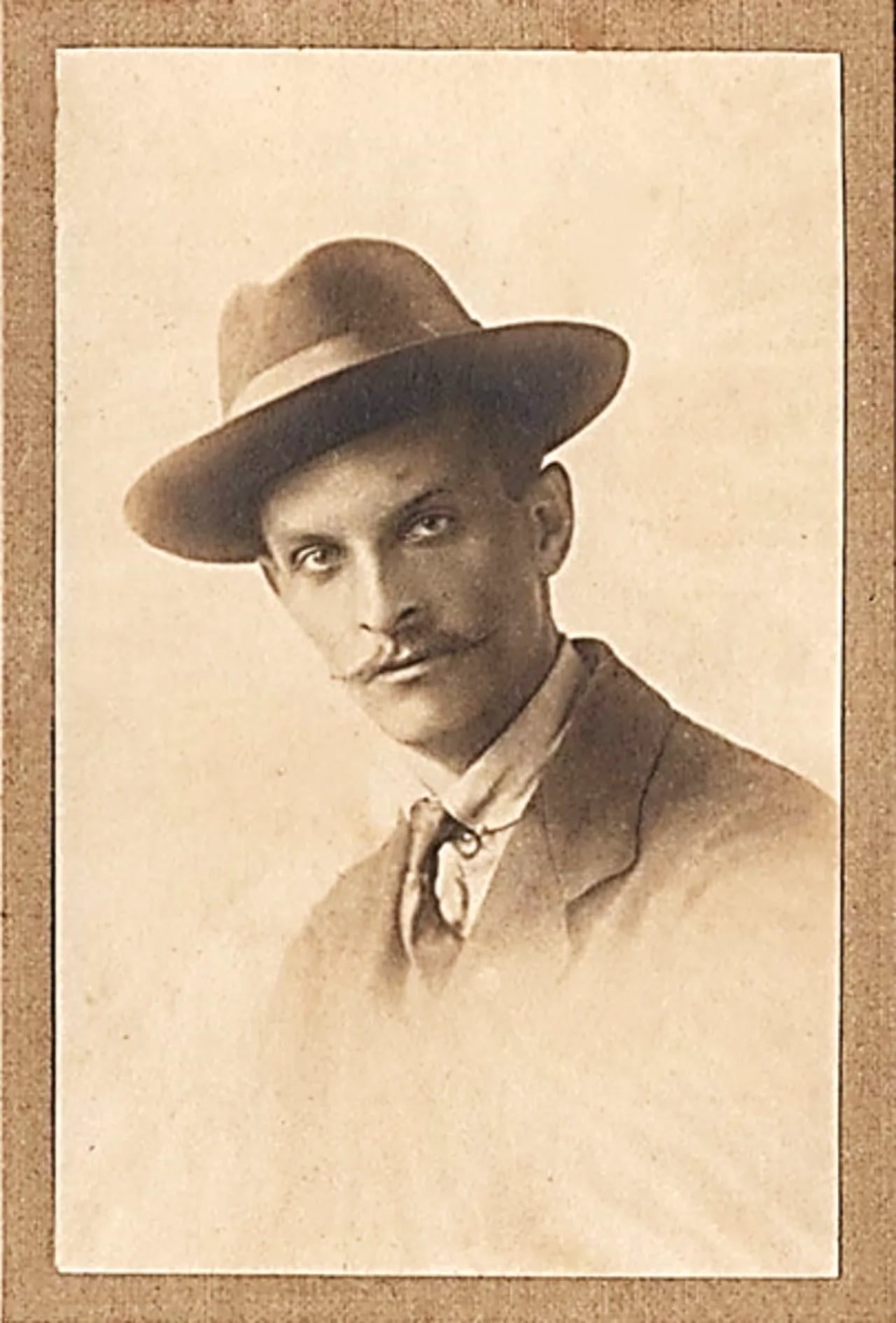 Portrait of Modest Słoniowski (1888–1939) – memorial page
