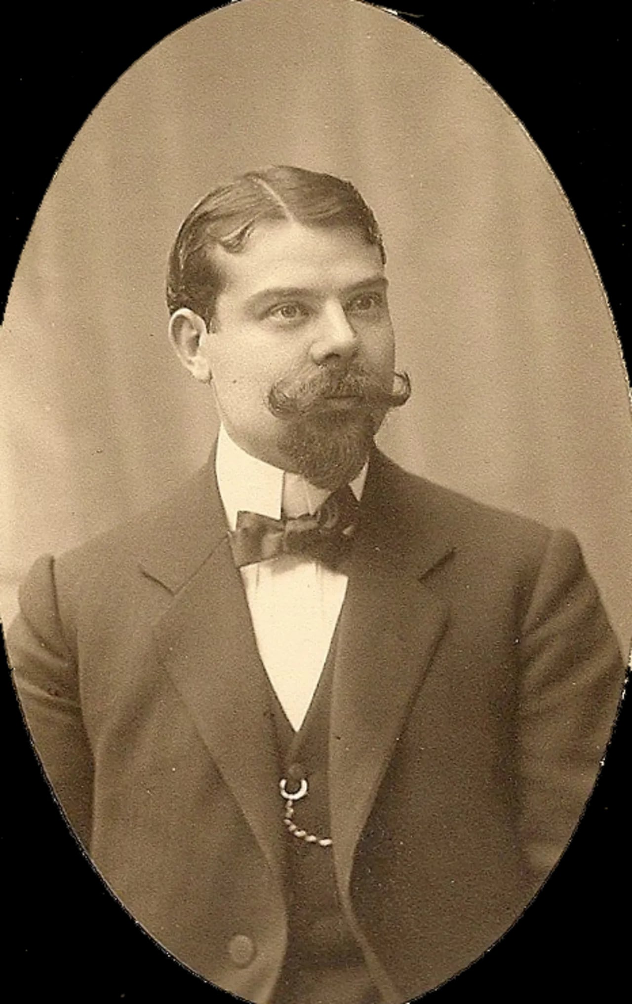Portrait of Marcel Detry (1879–1972) – memorial page