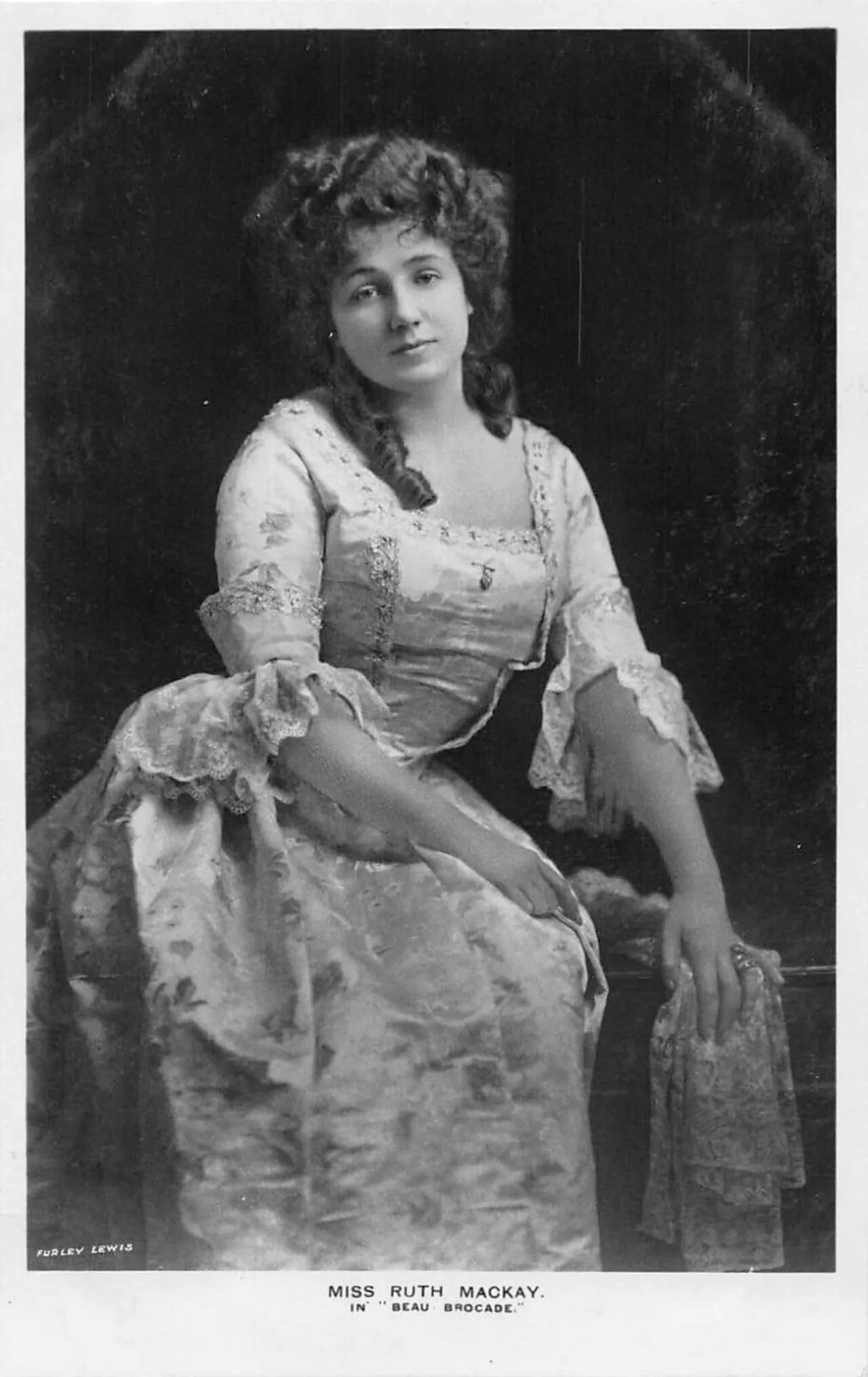 Portrait of Ruth Mackay (1878–1949) – memorial page