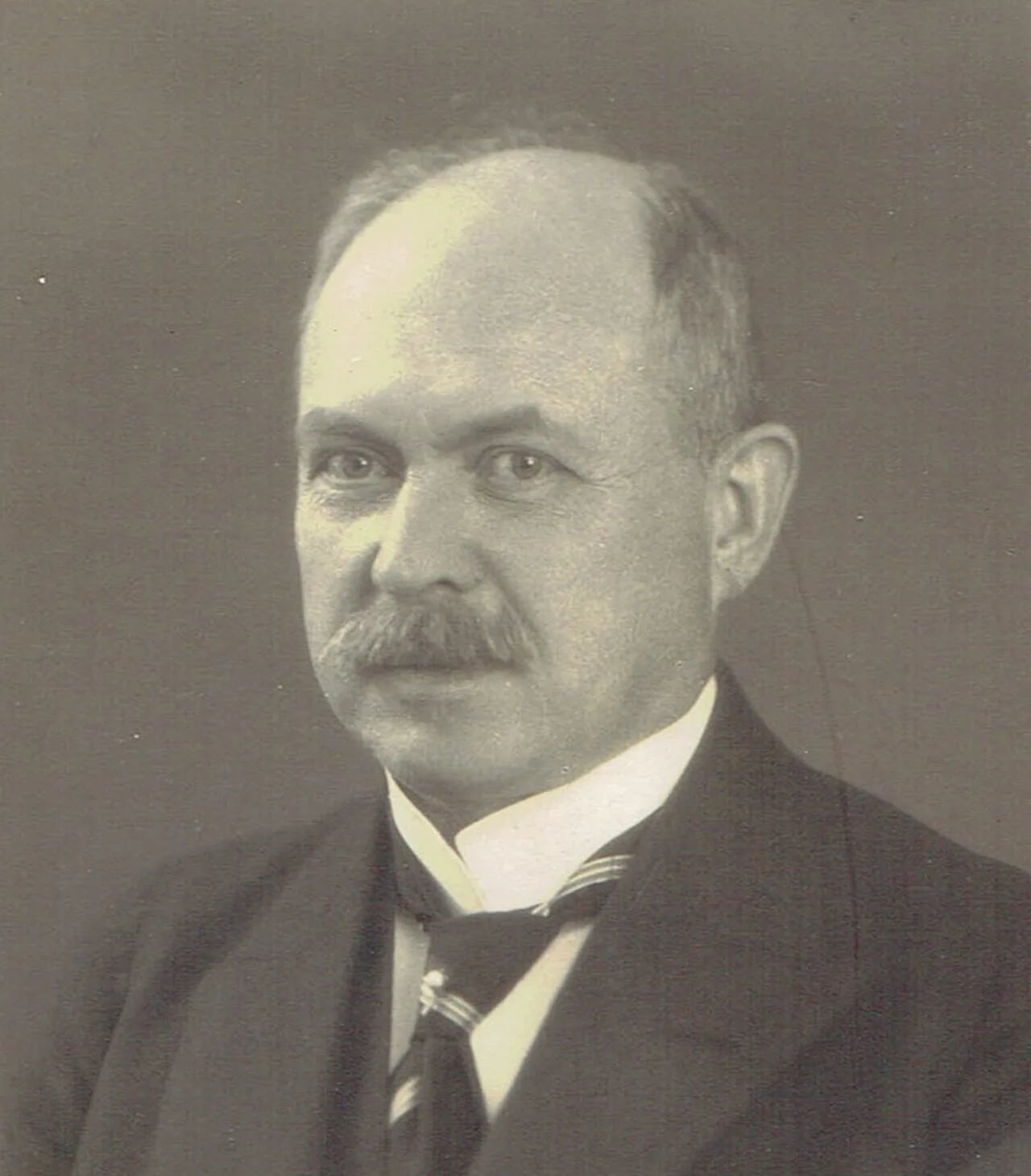 Porträt von Thore Delphin (1868–1947) – Gedenkseite