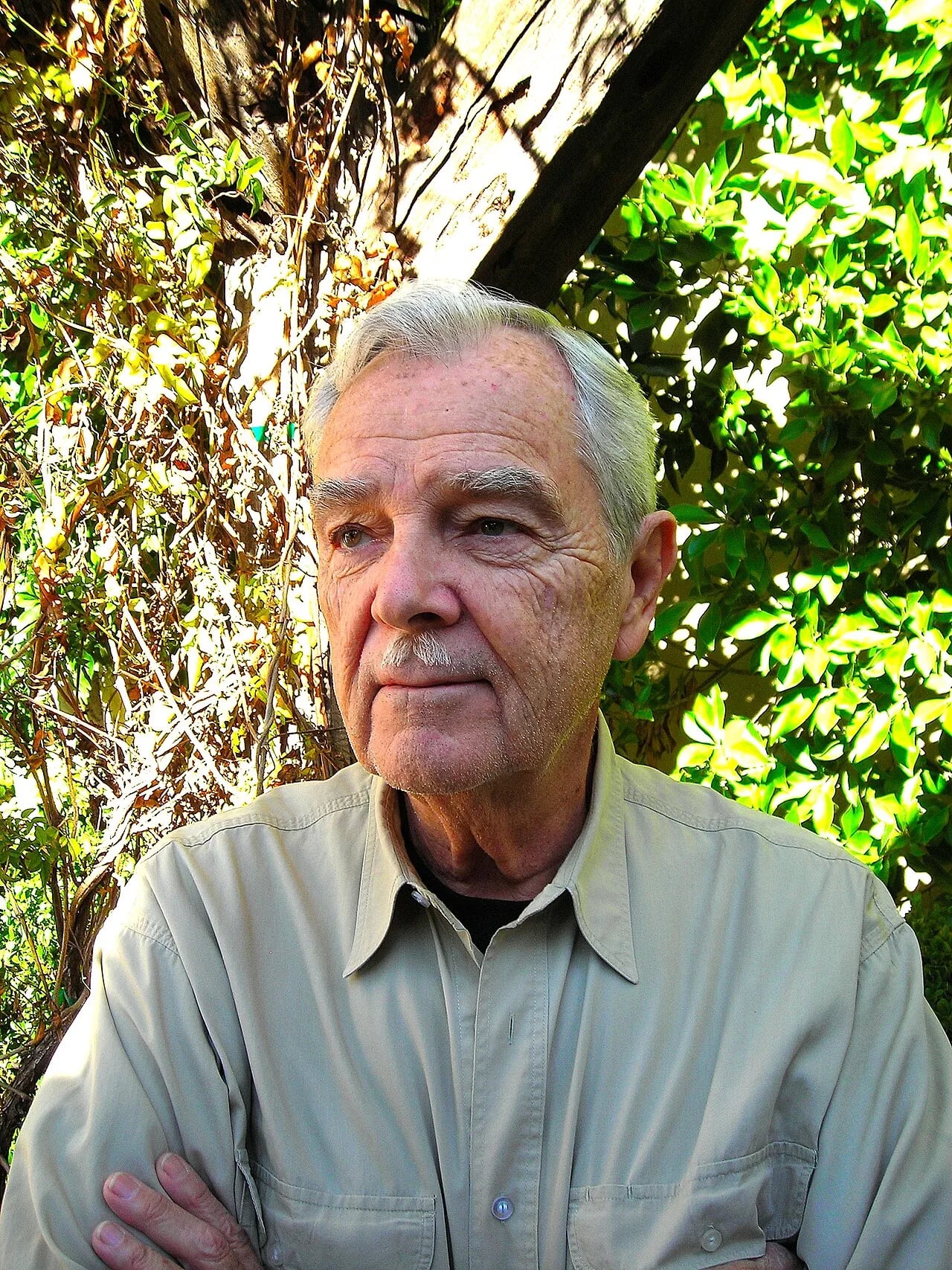Porträt von William Bast (1931–2015) – Gedenkseite