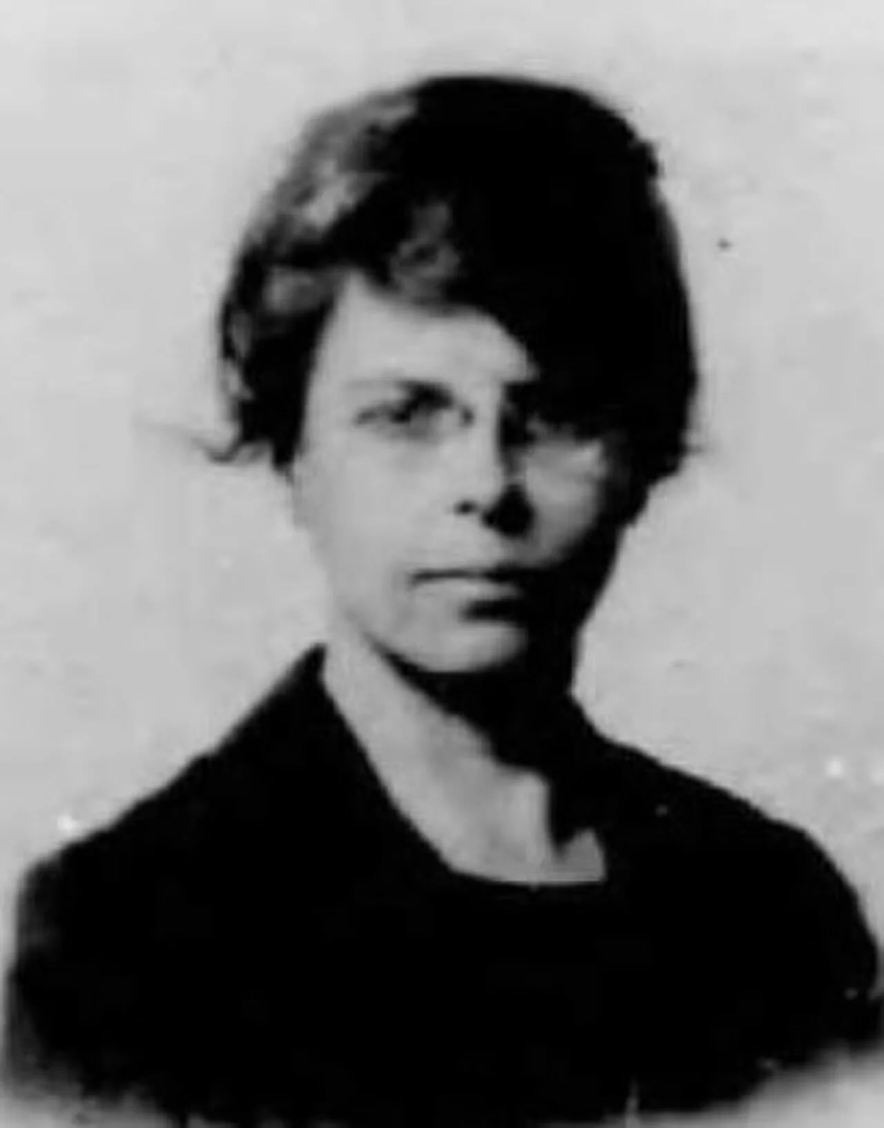 Portrait of Elsie Spicer Eells (1880–1963) – memorial page