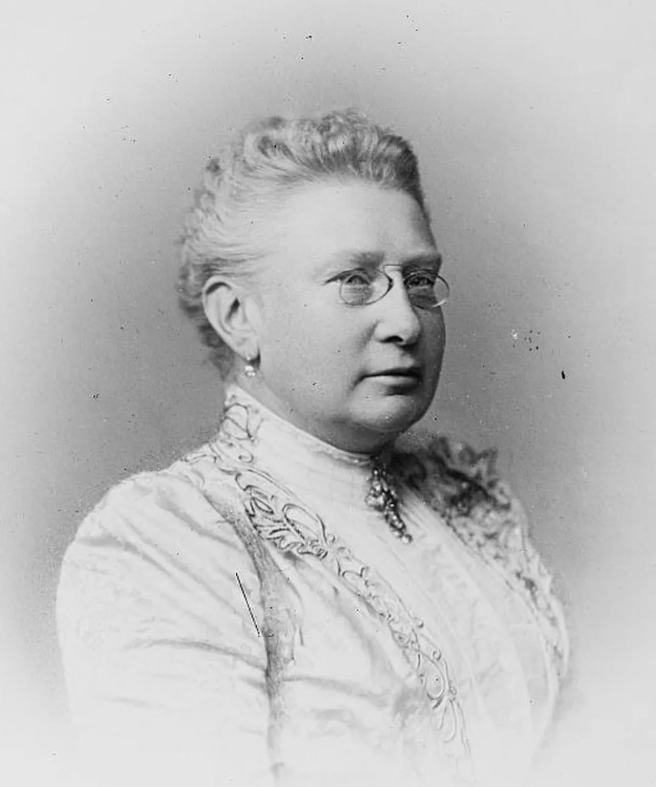 Porträt von Wera Konstantinowna Romanowa (1854–1912) – Gedenkseite