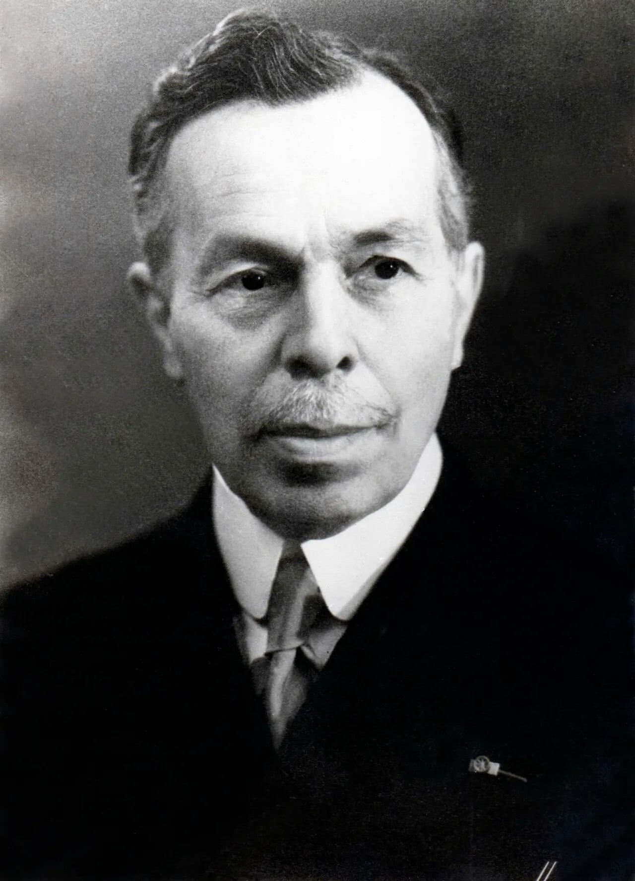 Portrait of Louis Suquet (1873–1959) – memorial page