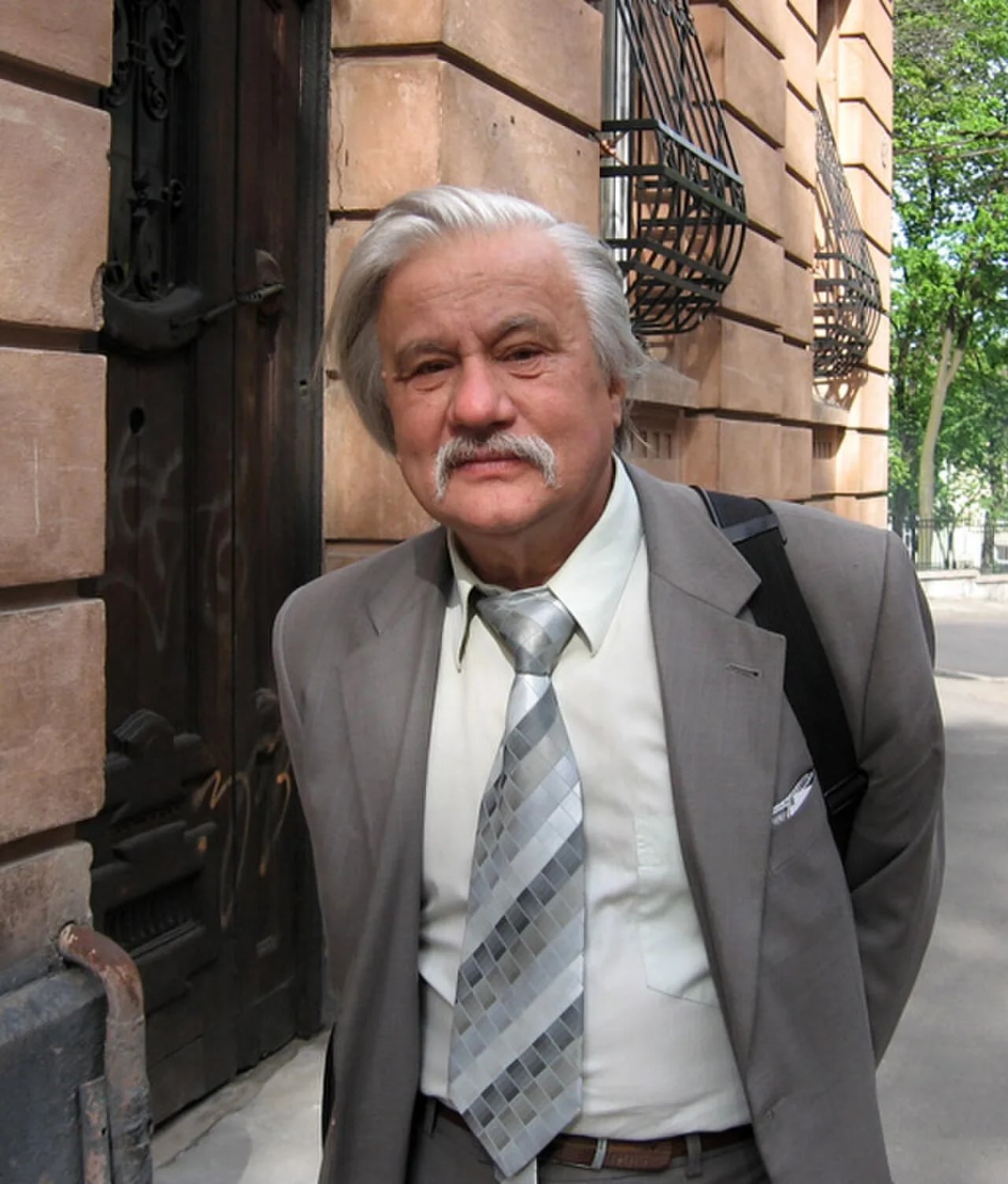 Porträt von Ihor Kalynetz (1939–2025) – Gedenkseite