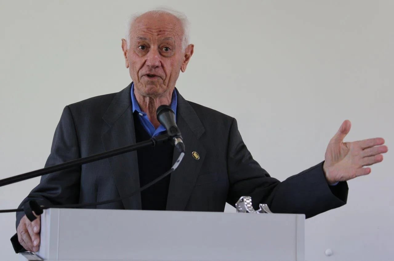 Portrait of Zwi Katz (1927–2024) – memorial page