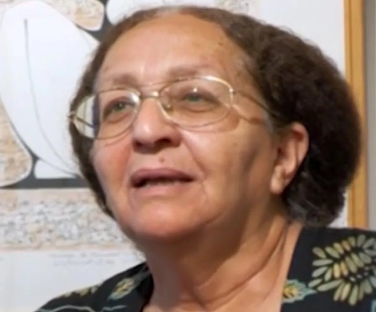 Portrait of Mona Saudi (1945–2022) – memorial page